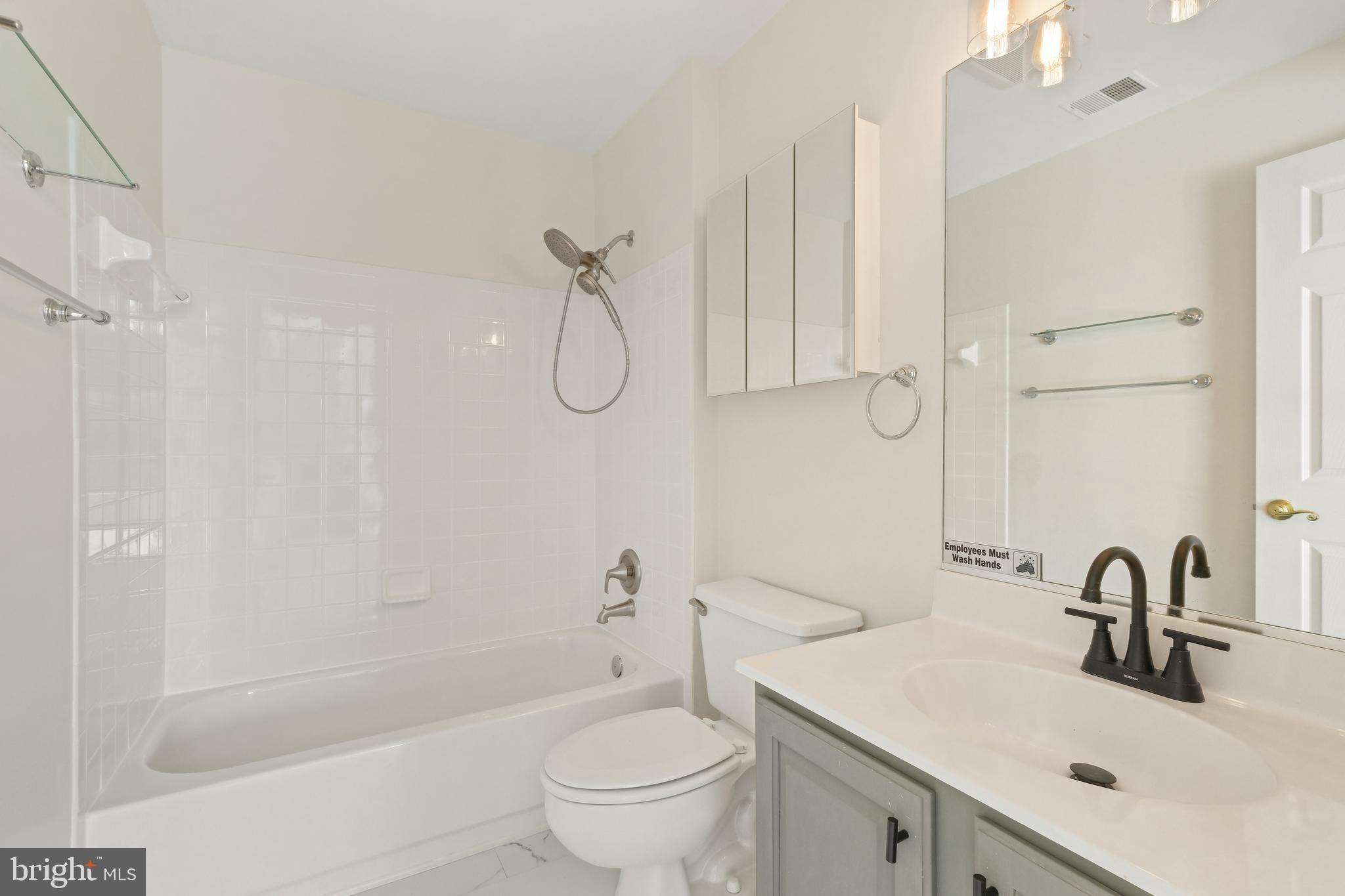 KENTLANDS - Residential