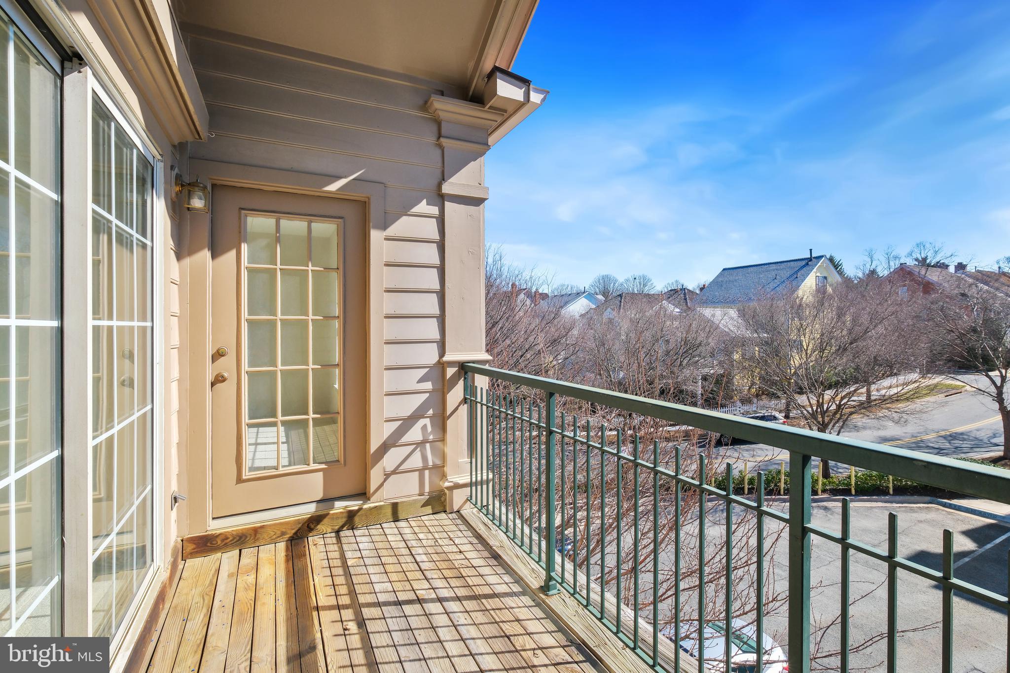 KENTLANDS - Residential