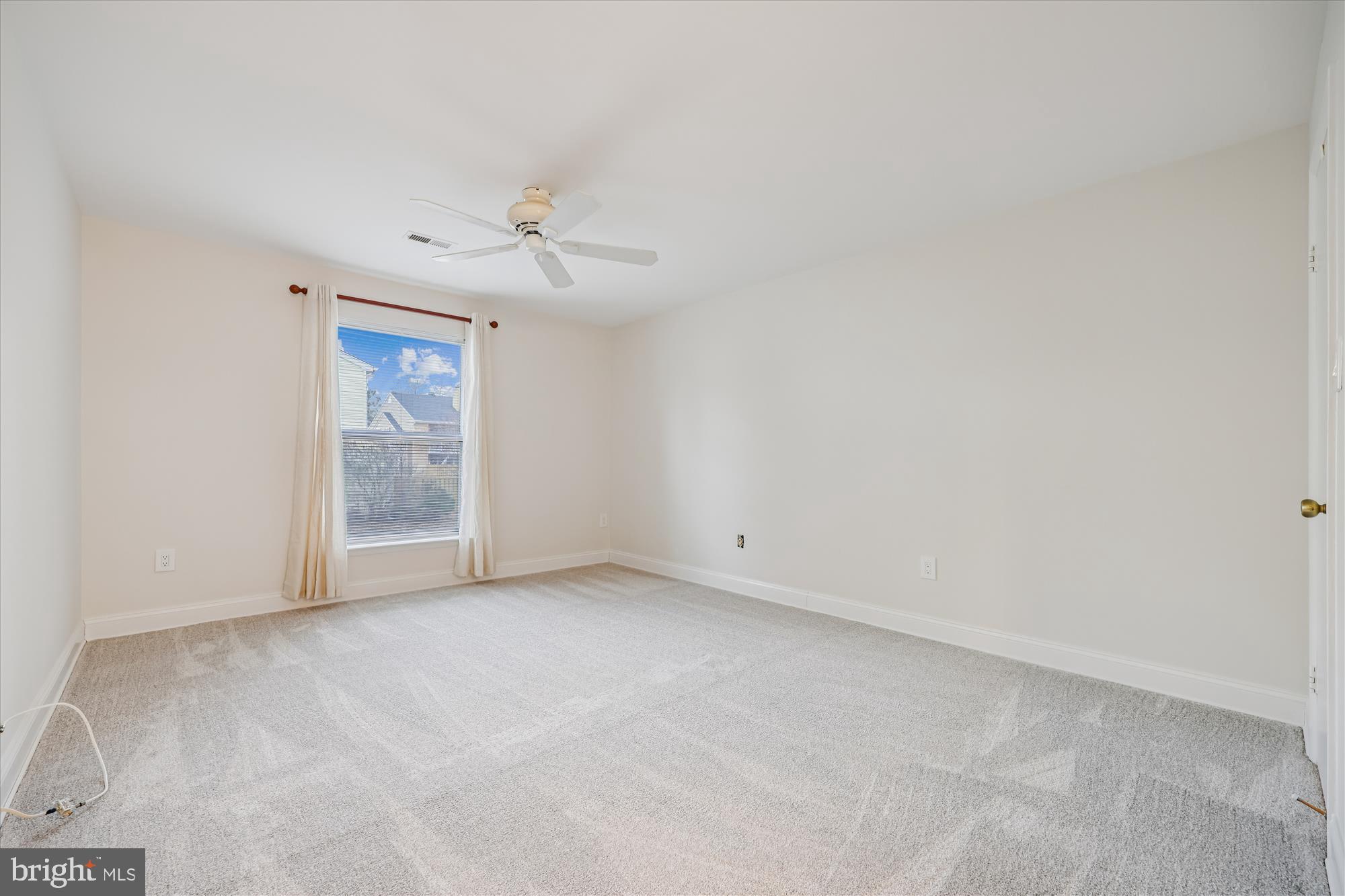 HOMELAND VILLAGE - Residential