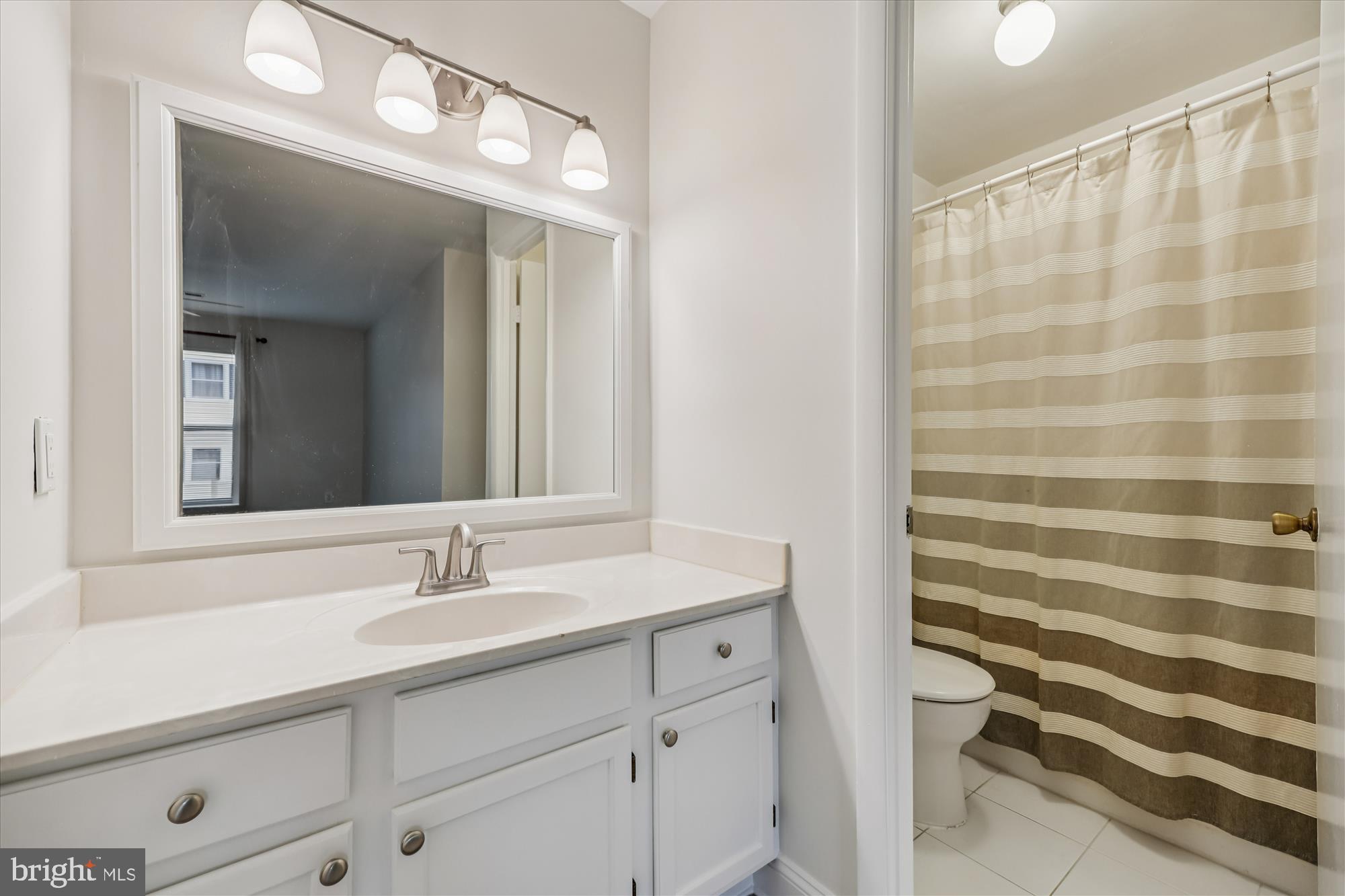 HOMELAND VILLAGE - Residential