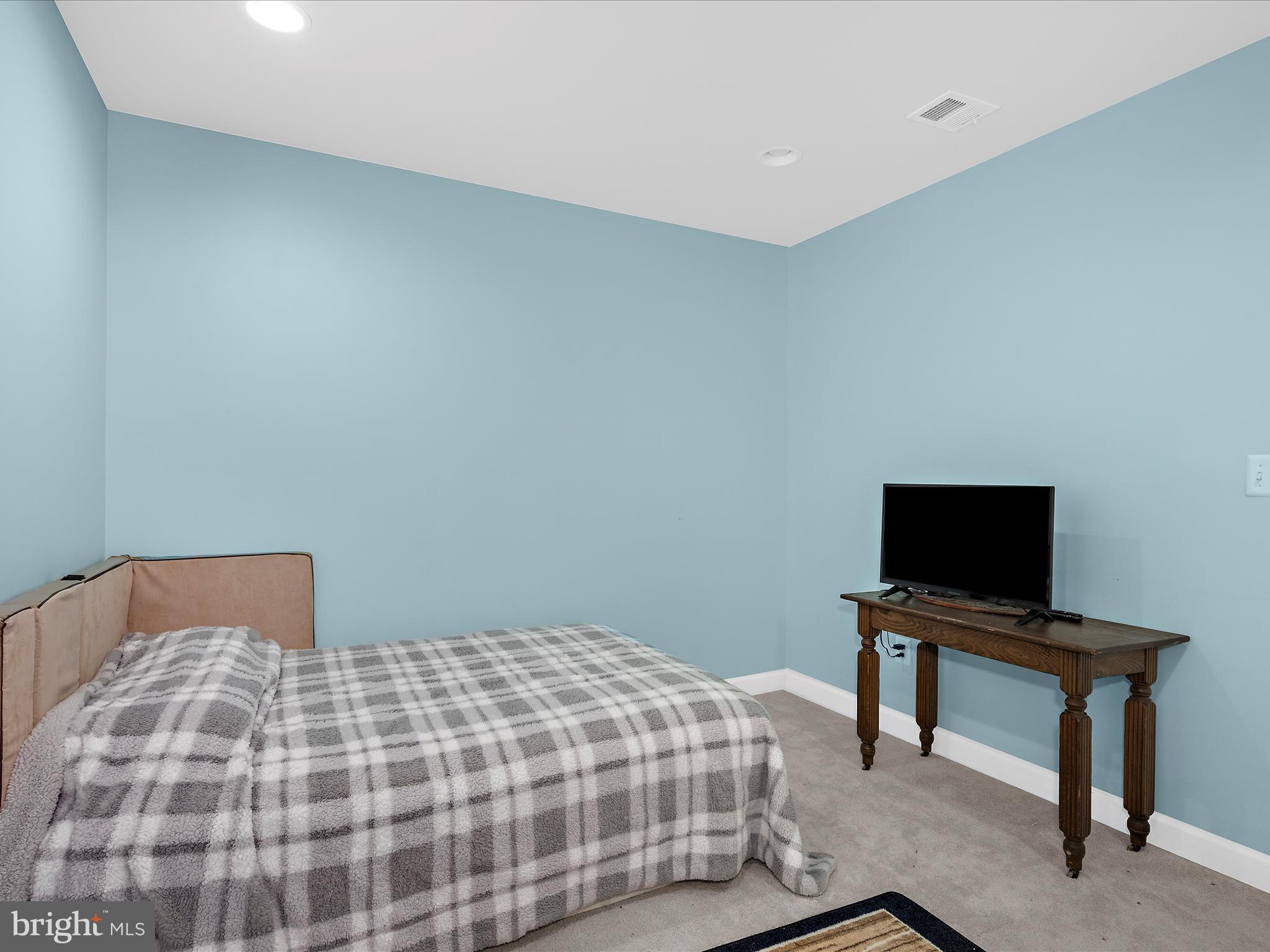 TWO RIVERS - Residential