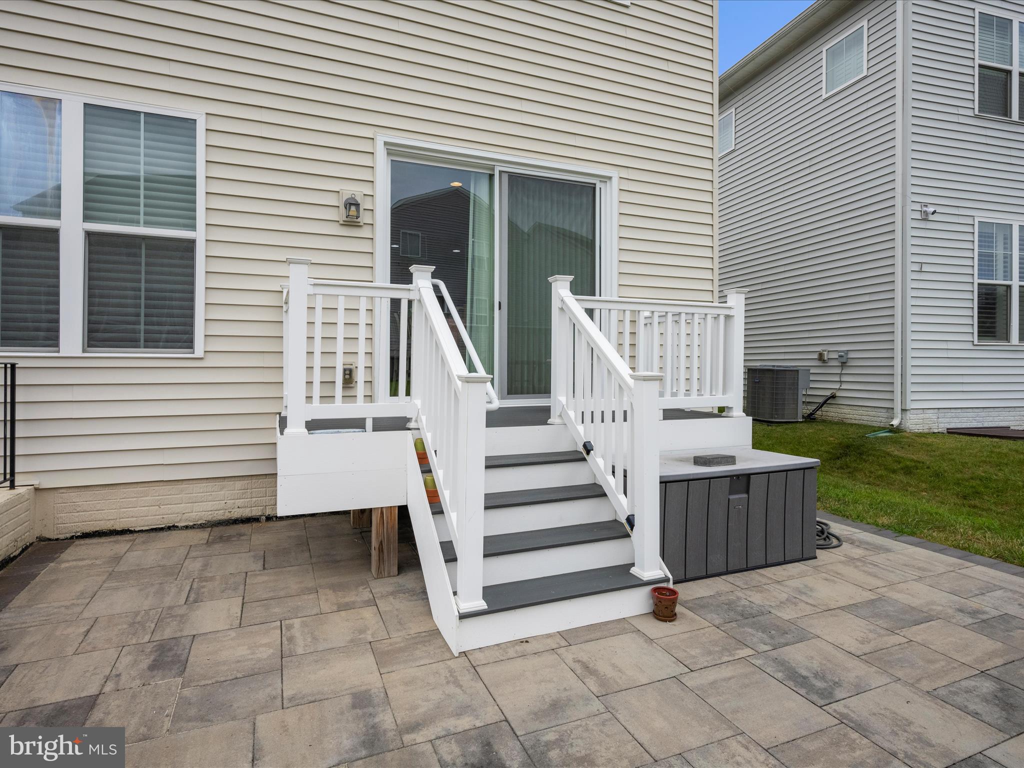 TWO RIVERS - Residential