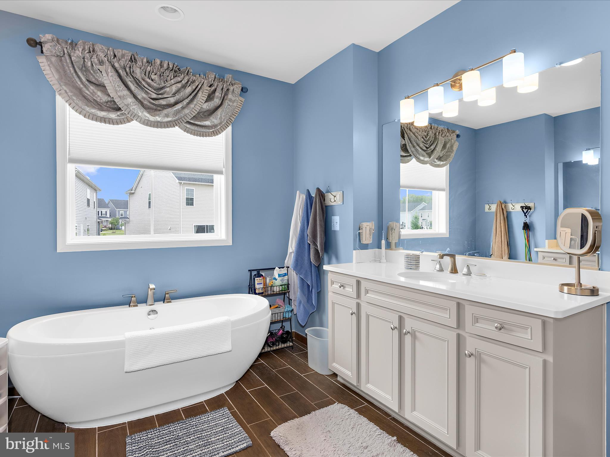 TWO RIVERS - Residential