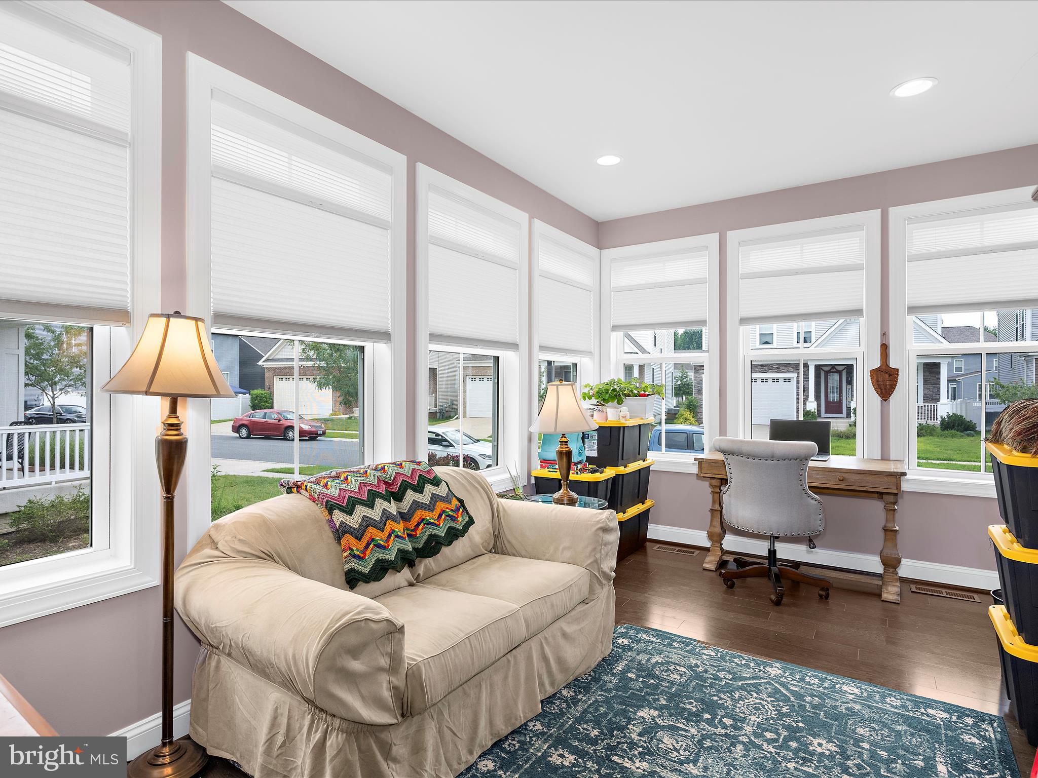 TWO RIVERS - Residential