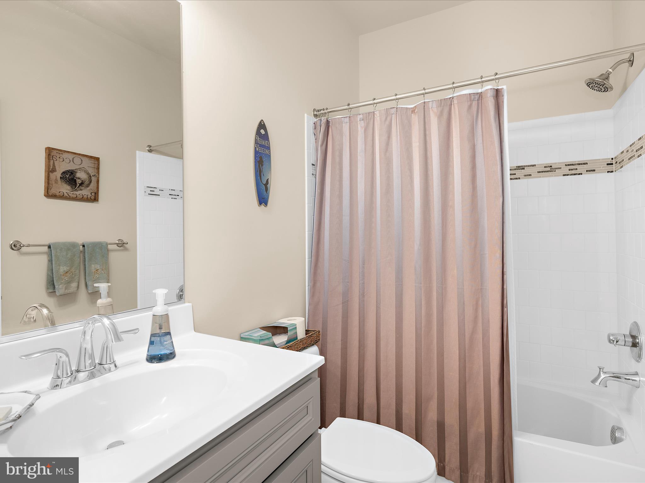 TWO RIVERS - Residential