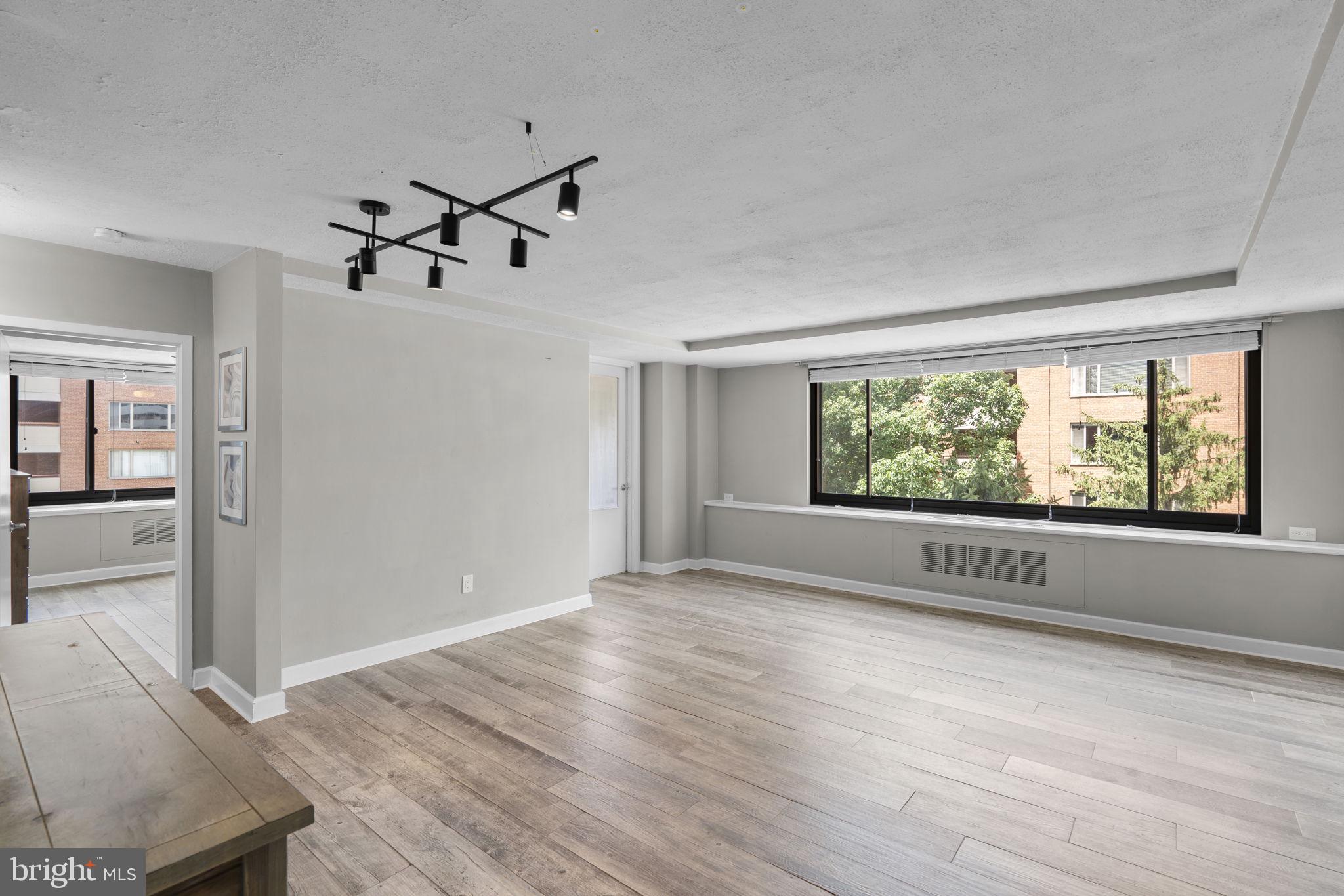 1021 ARLINGTON BOULEVARD 806