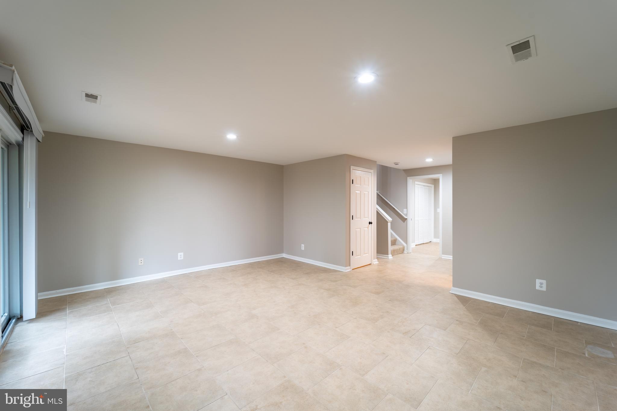 RIDGELEIGH - Residential Lease