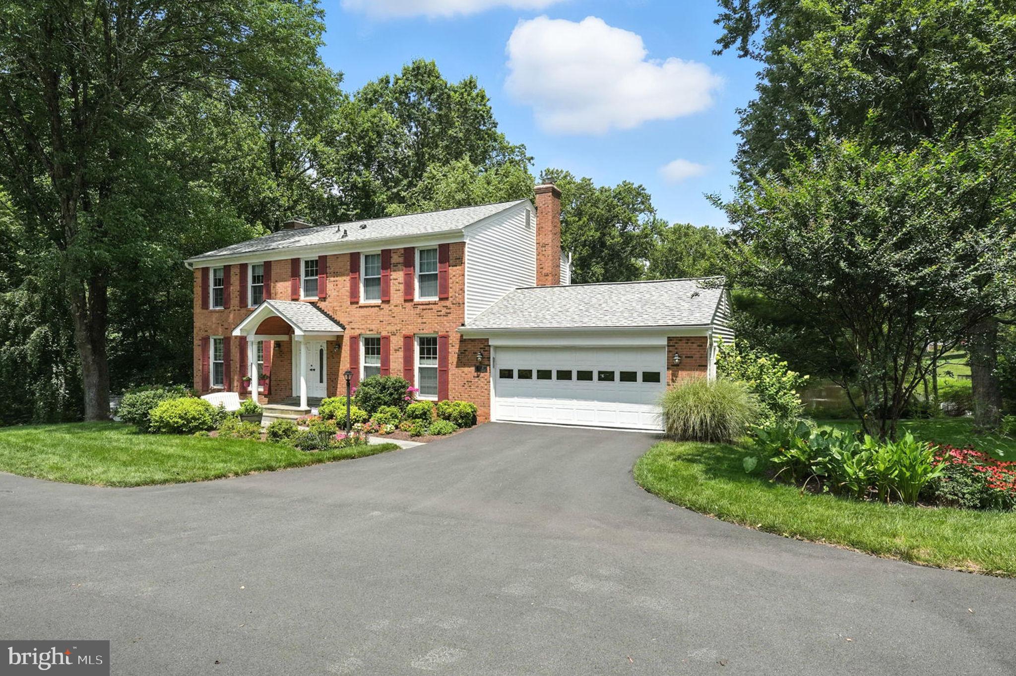 6018 LINCOLNWOOD COURT