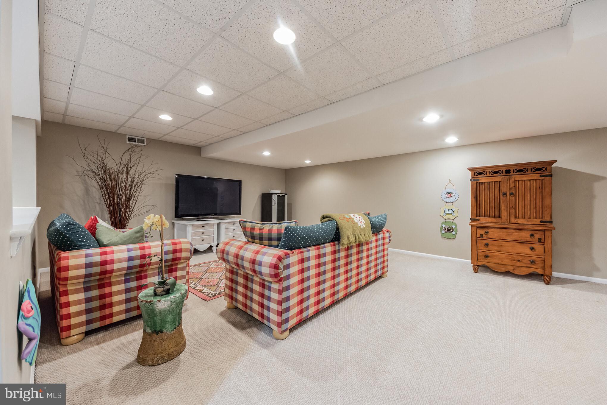 FOREST HILL - Residential