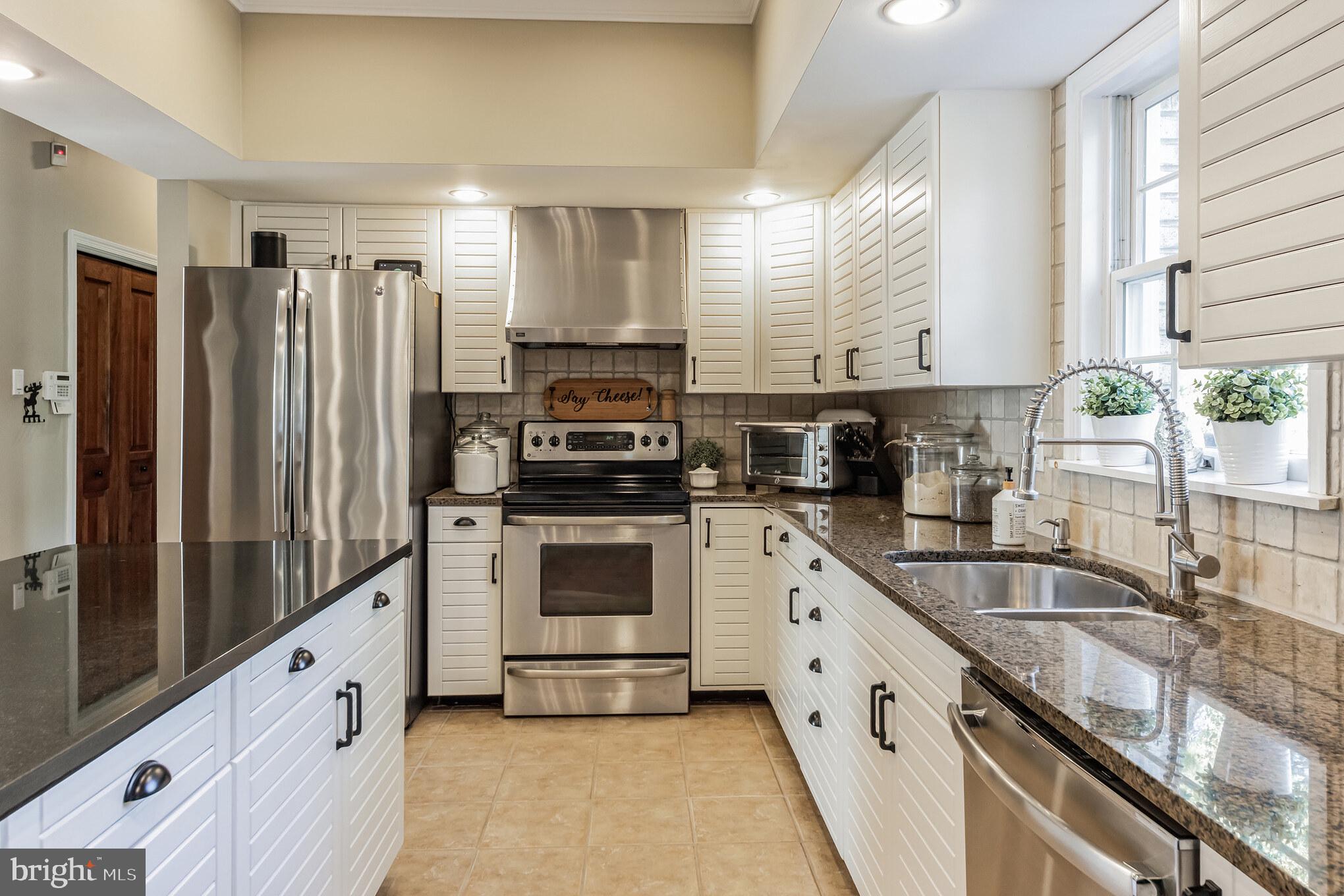 FOREST HILL - Residential