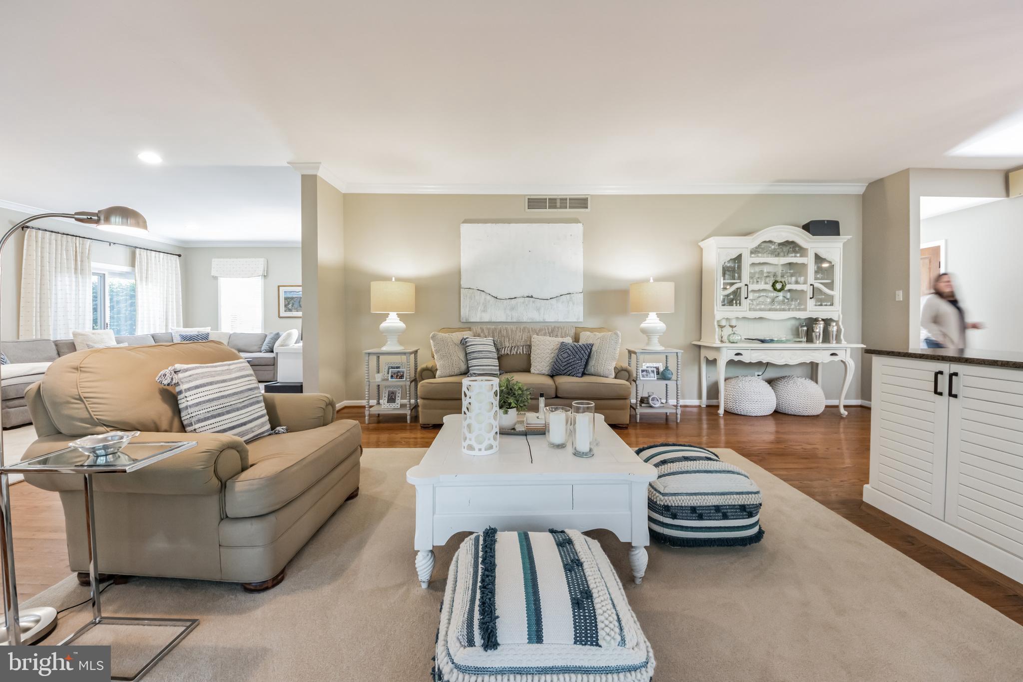 FOREST HILL - Residential