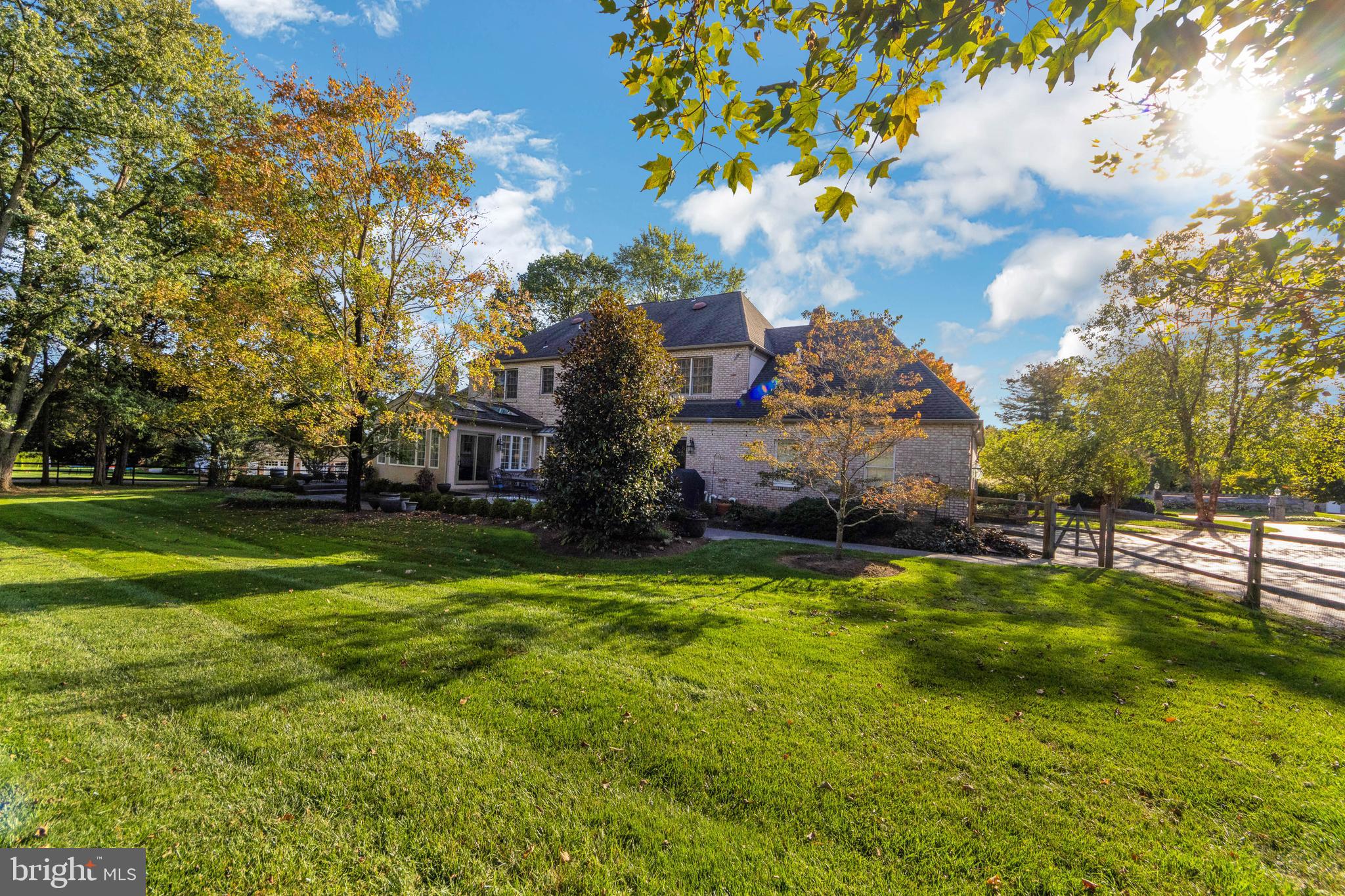 FOREST HILL - Residential