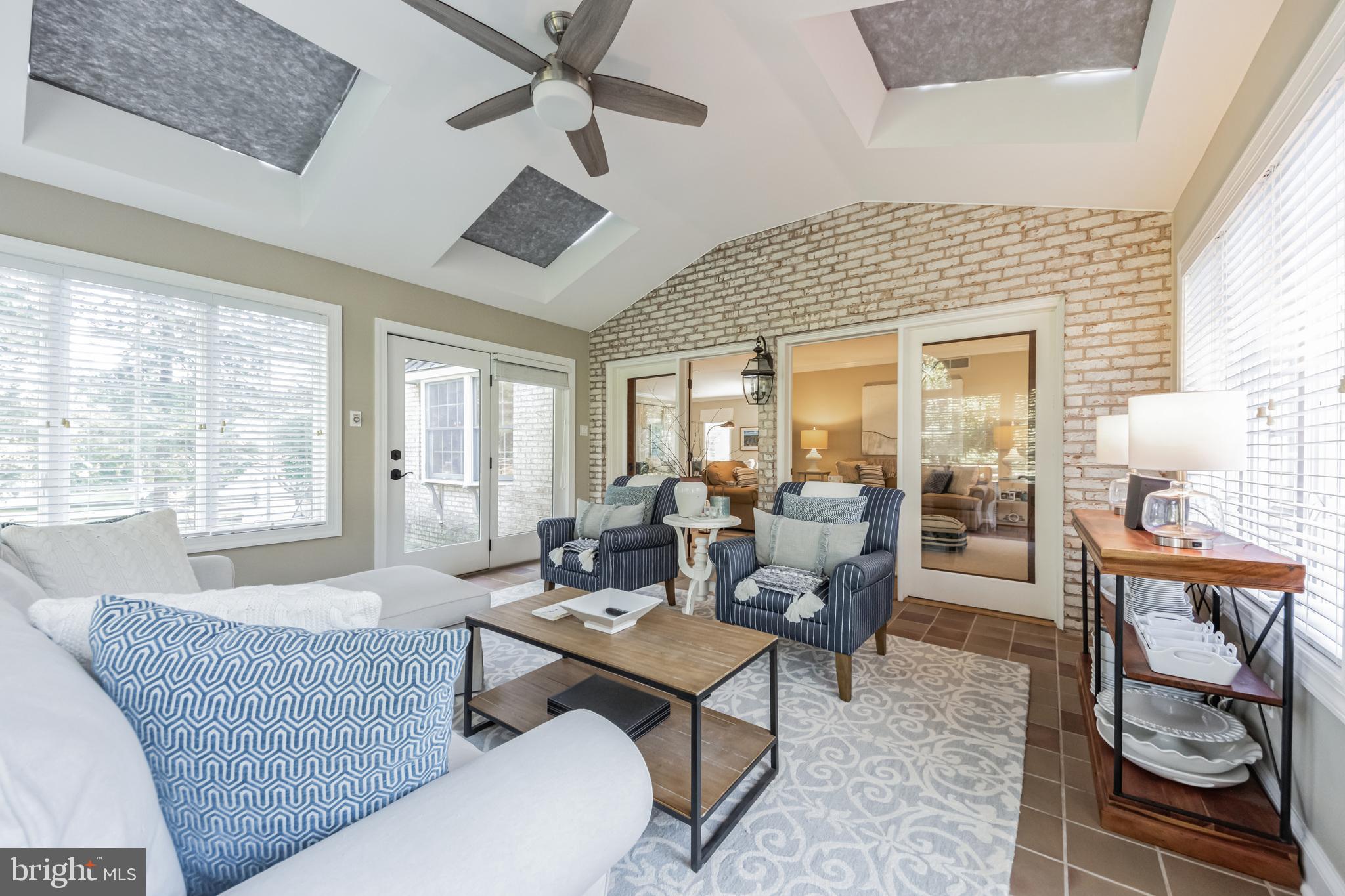 FOREST HILL - Residential