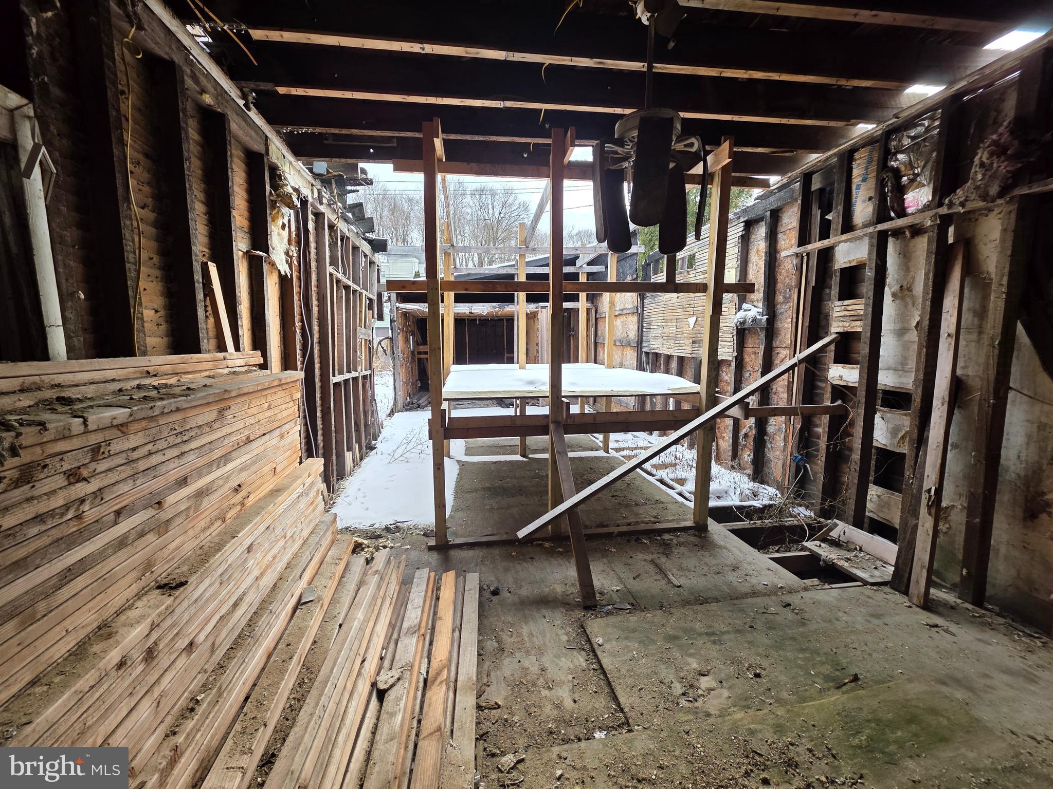 ASHLAND - Residential