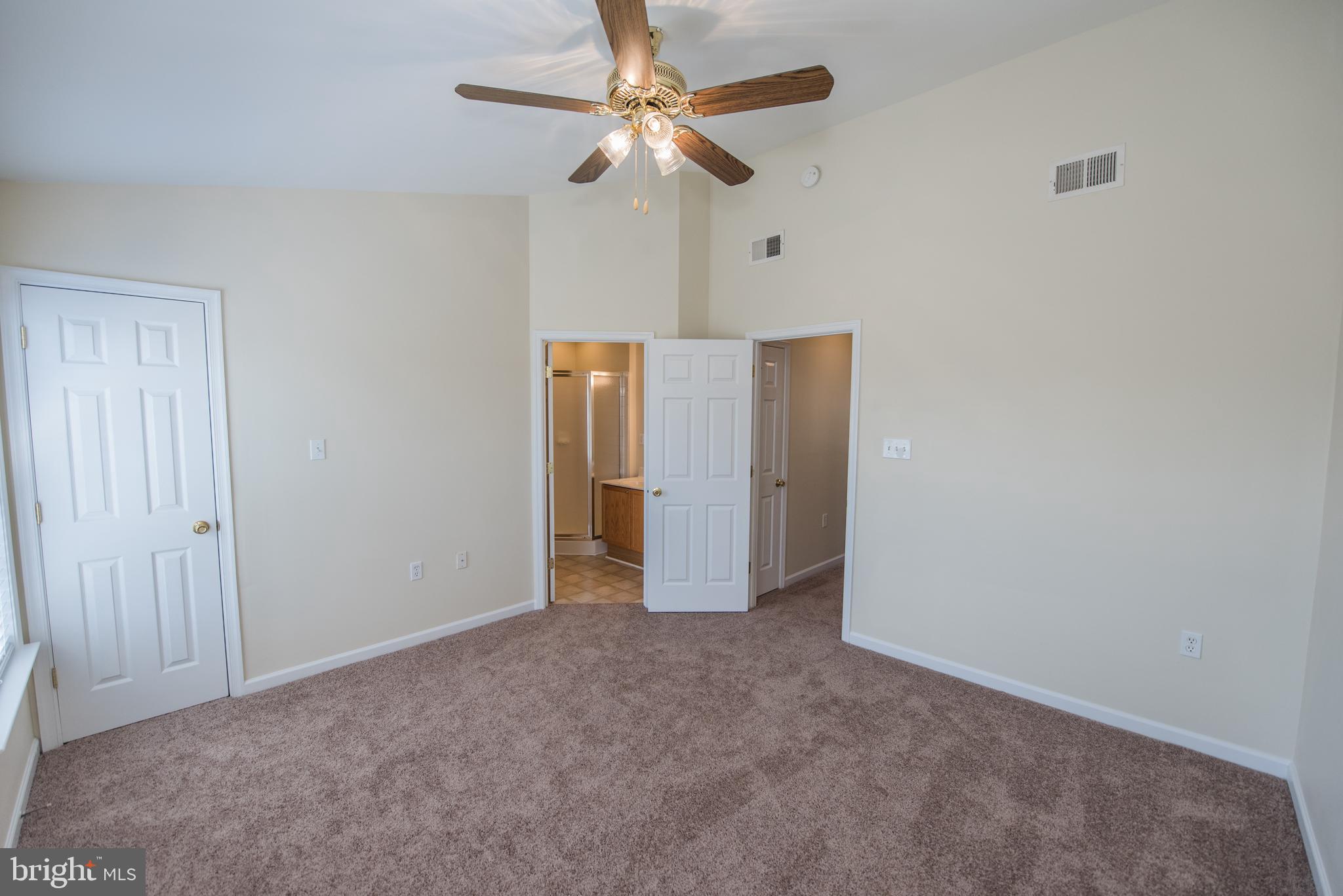 GREEN MEADOWS - Residential