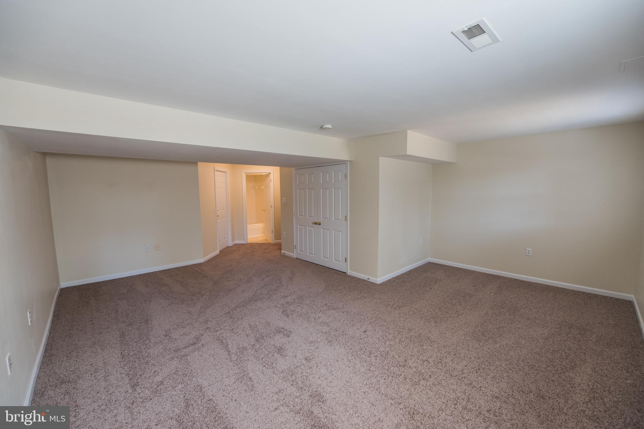 GREEN MEADOWS - Residential