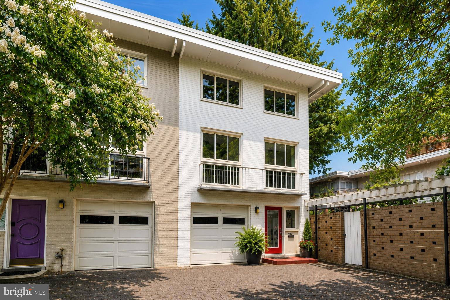 319 I STREET SW 200