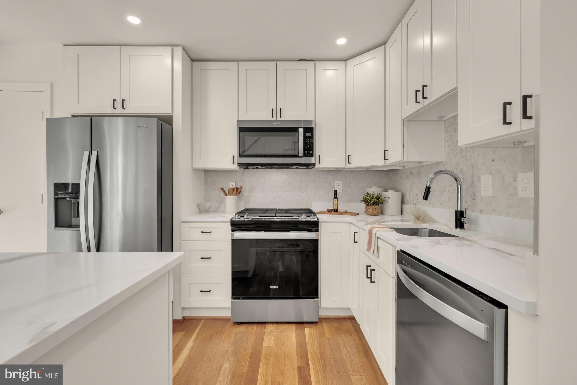 319 I STREET SW 200