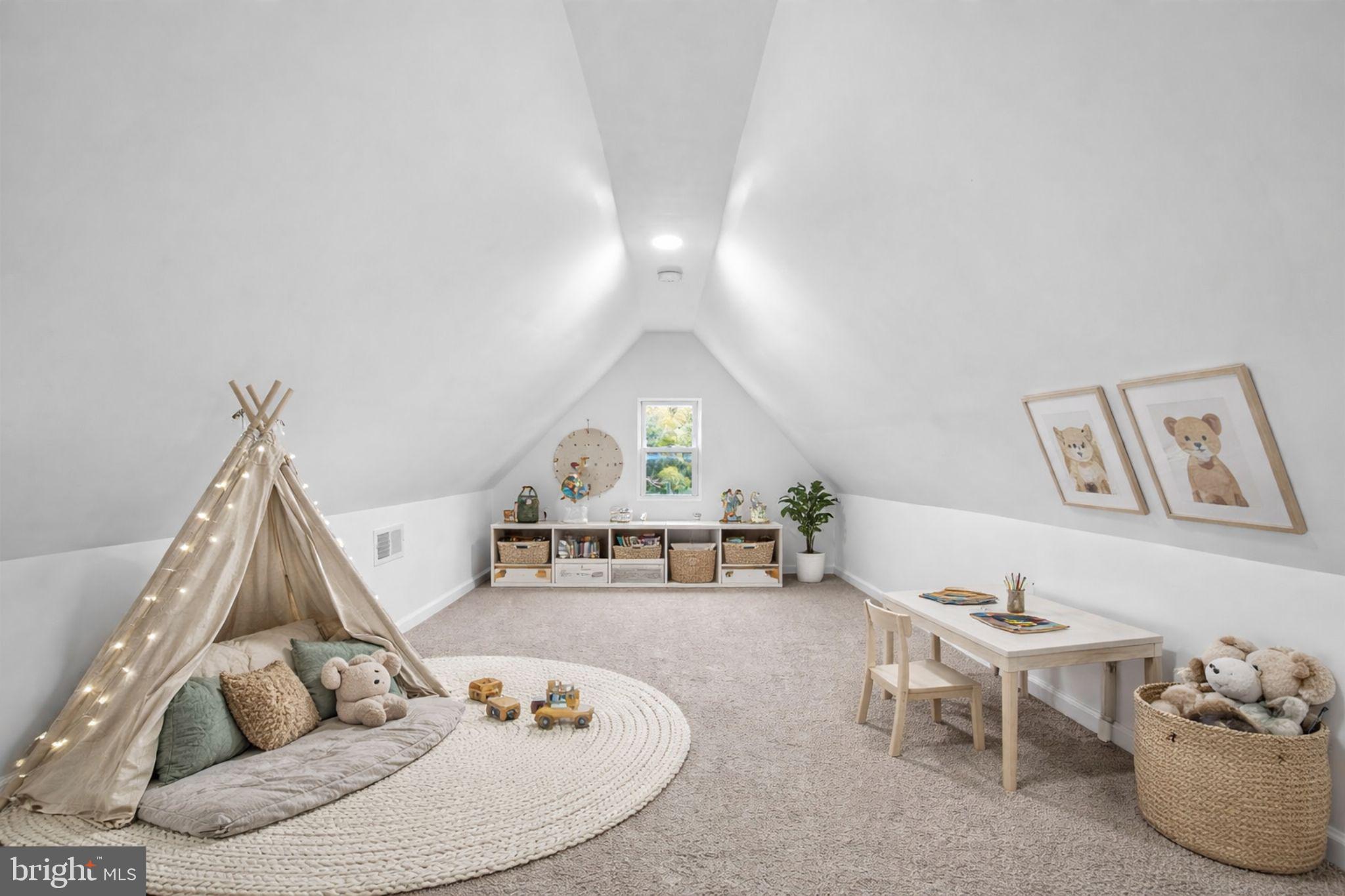 GOVANS - Residential