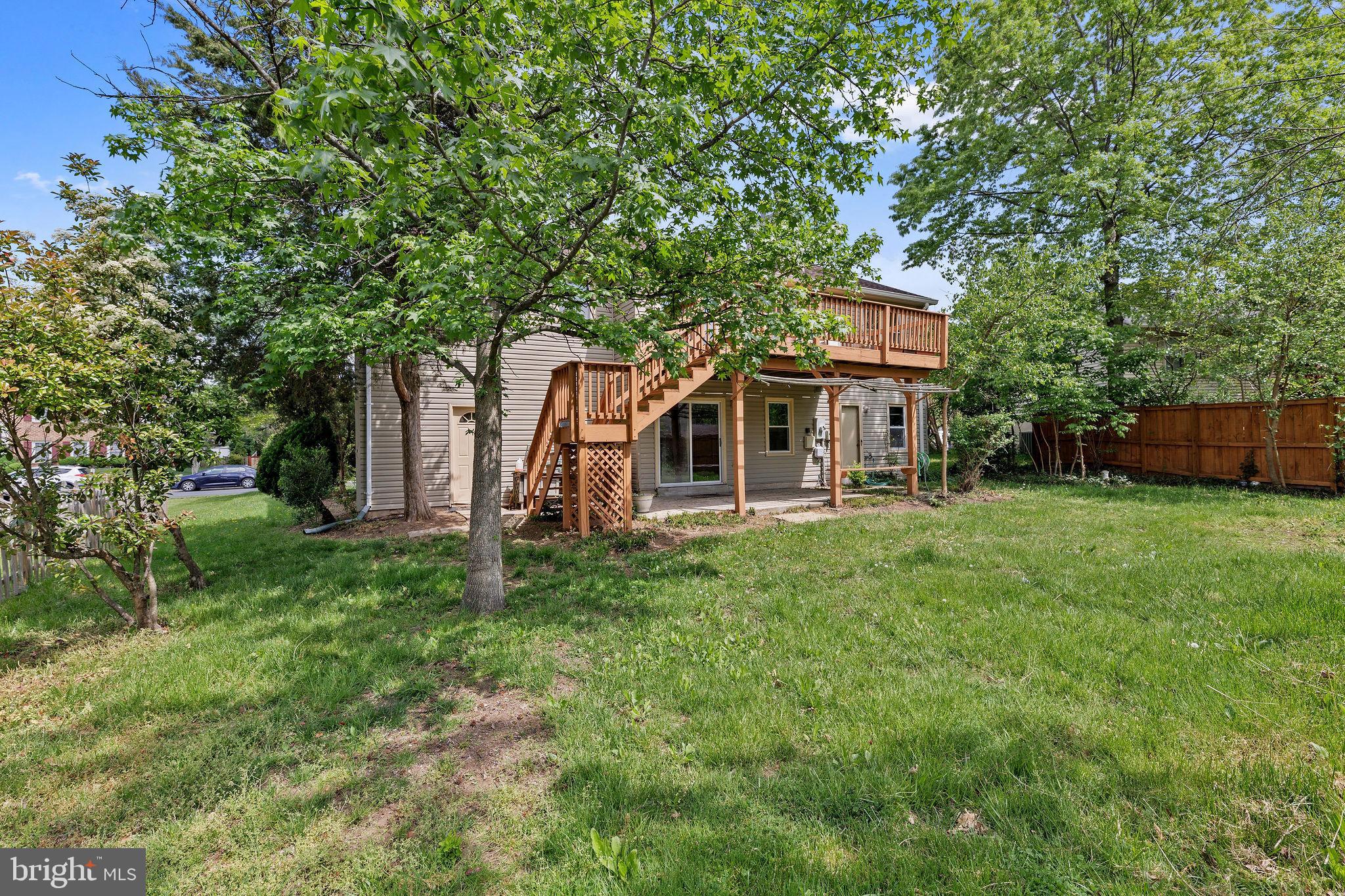 REFLECTION LAKE - Residential Lease