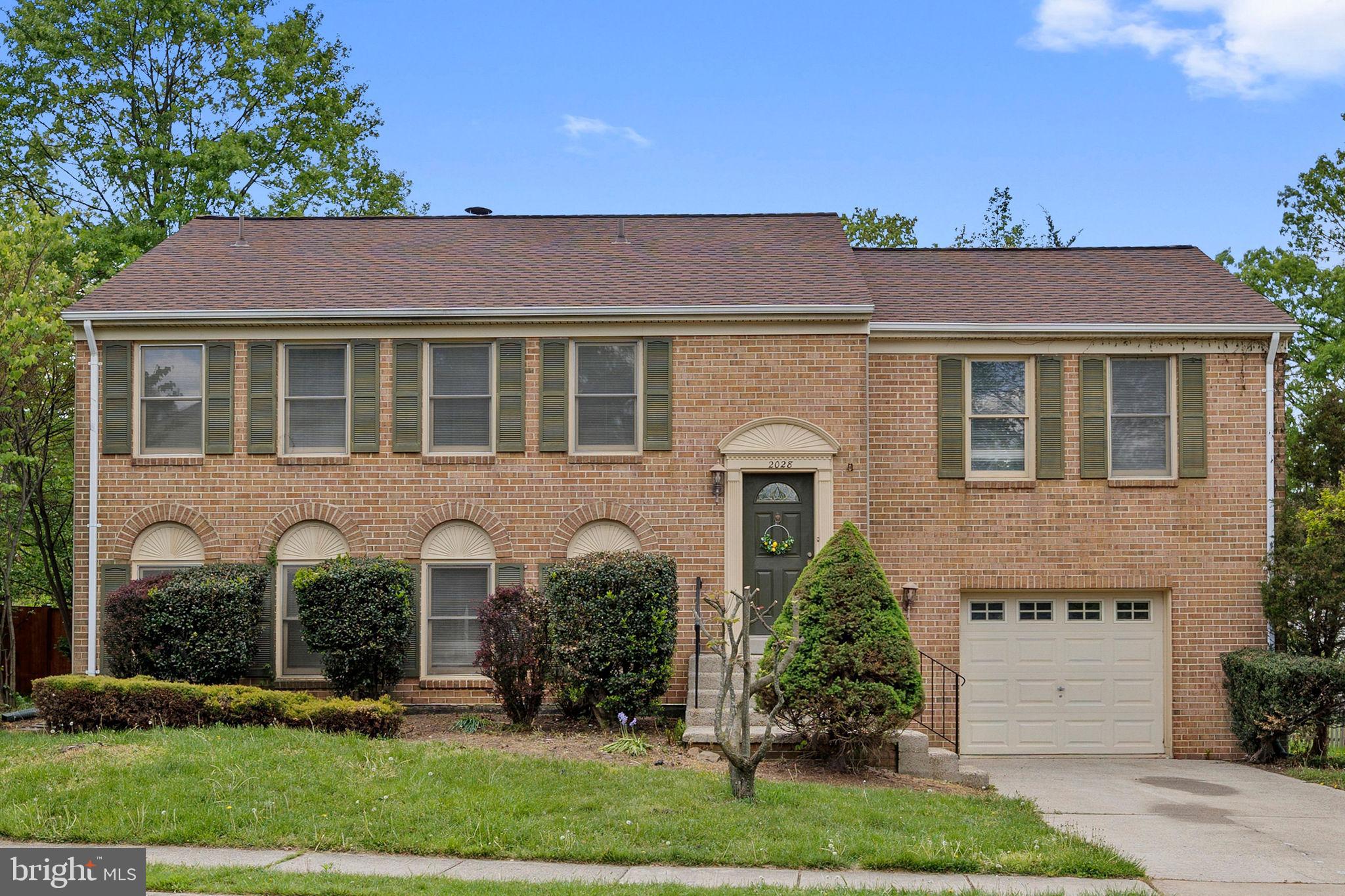 REFLECTION LAKE - Residential Lease