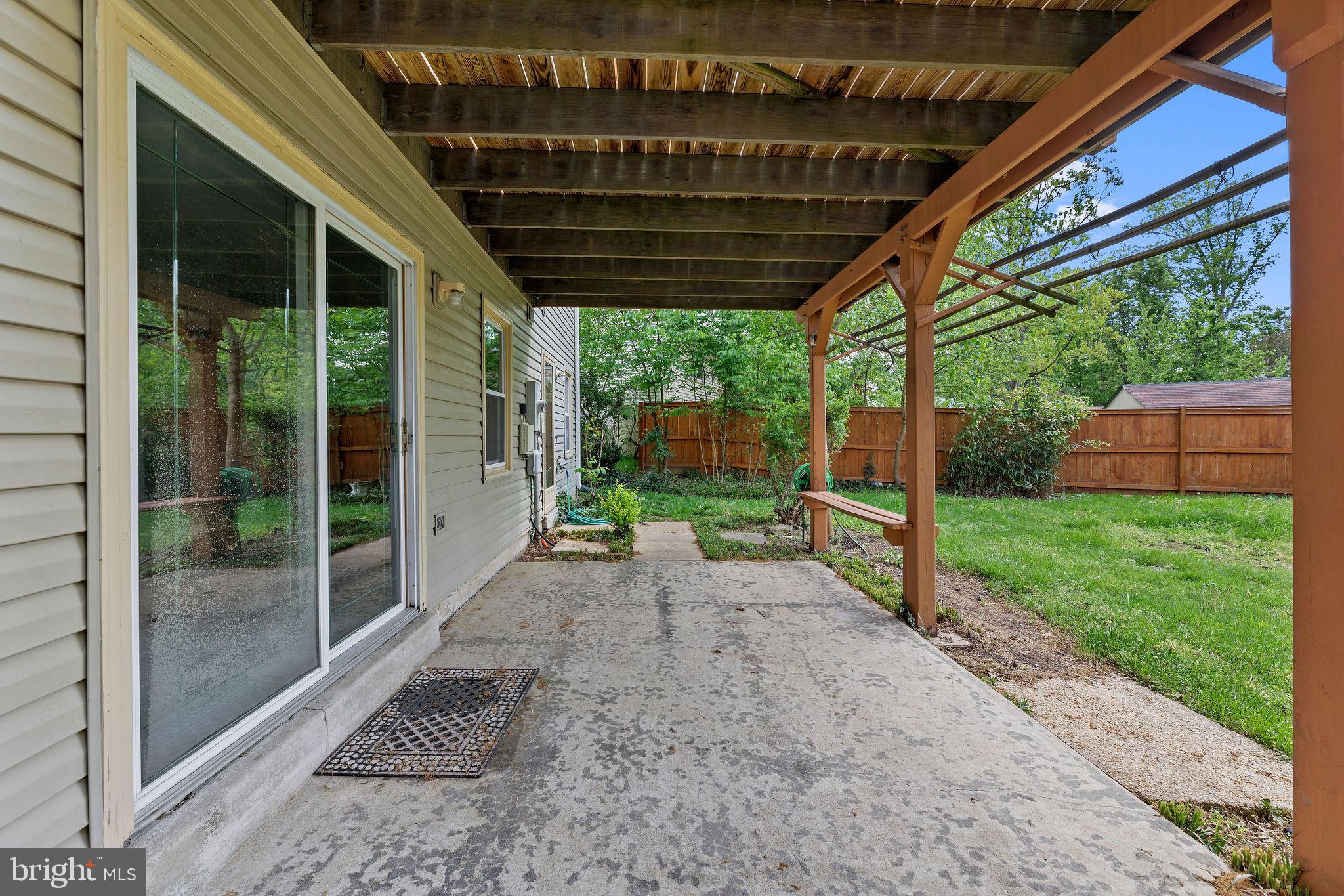 REFLECTION LAKE - Residential Lease