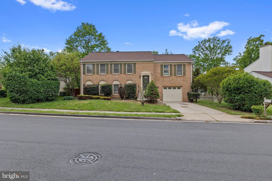 Minimum lease 6 months and Maximum lease 12 months.