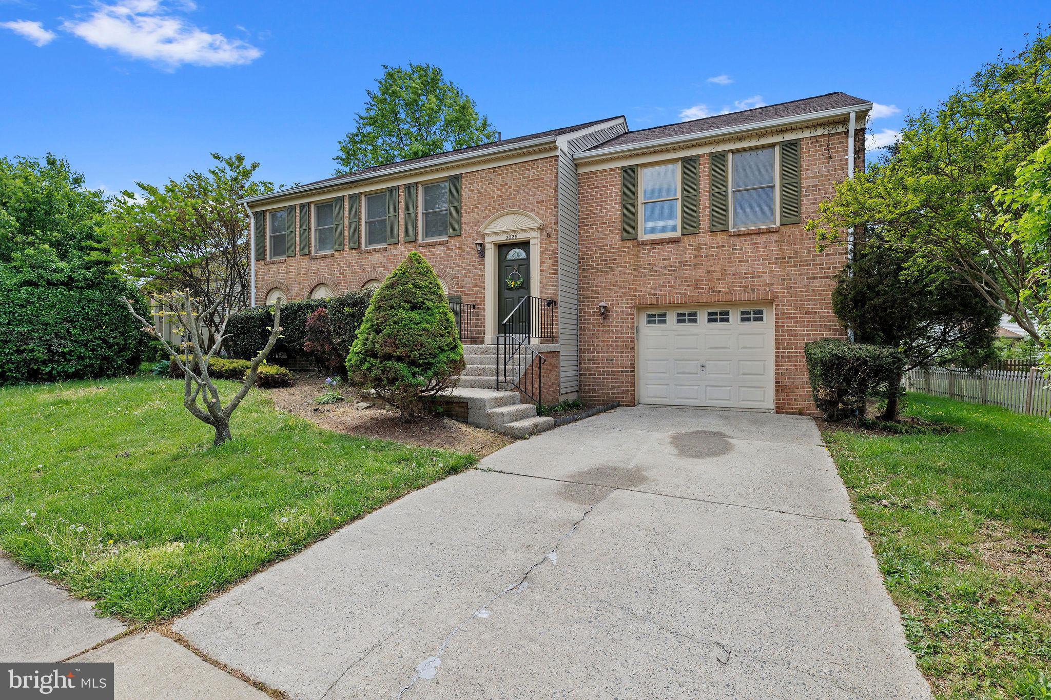 REFLECTION LAKE - Residential Lease