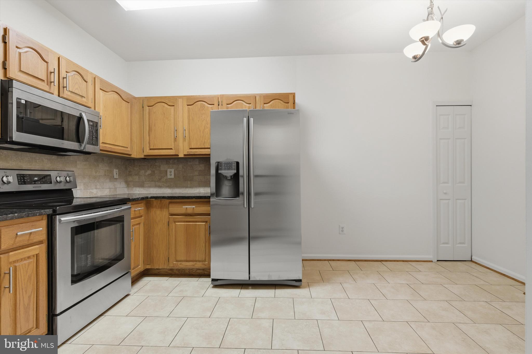 CEDAR GROVE AT CROFTON - Residential Lease