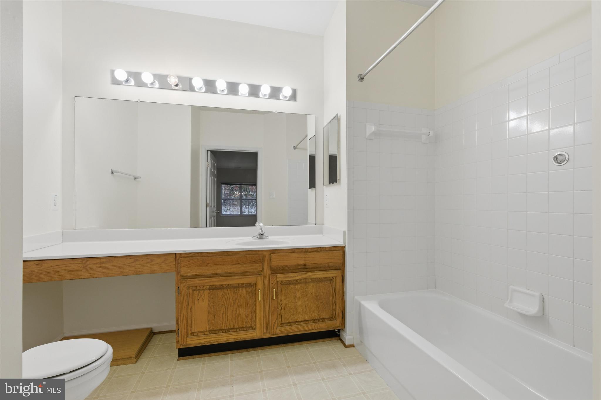 CEDAR GROVE AT CROFTON - Residential Lease