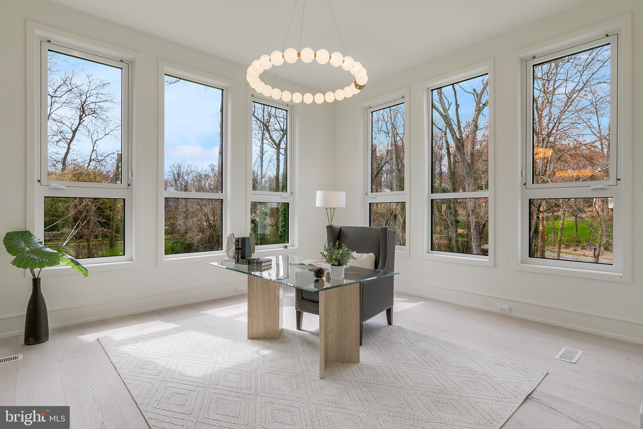 WOODSIDE ESTATES - Residential