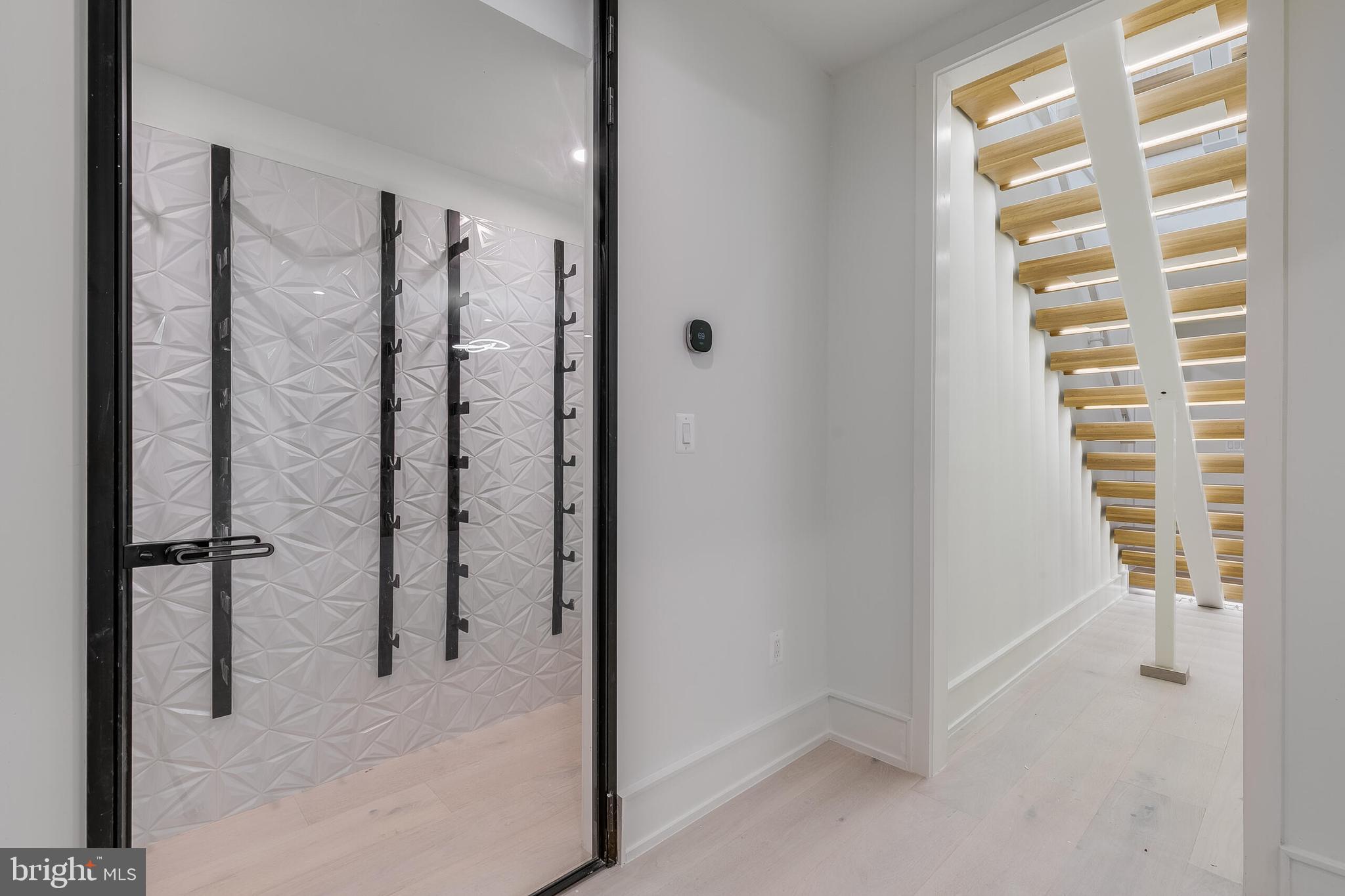 WOODSIDE ESTATES - Residential