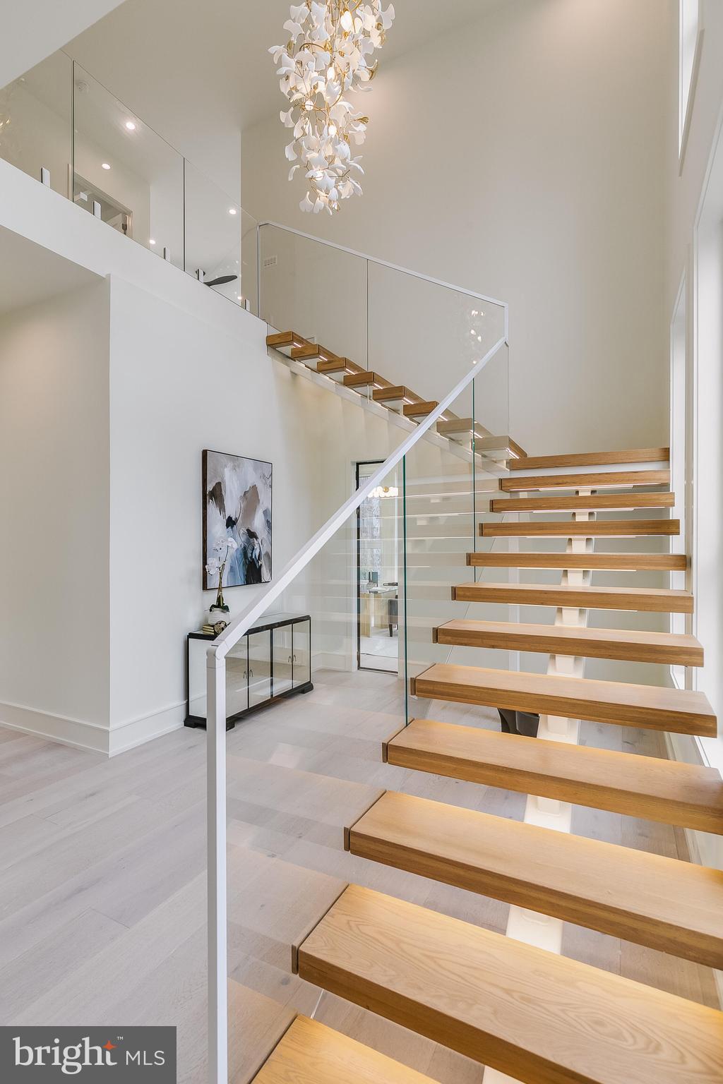 WOODSIDE ESTATES - Residential