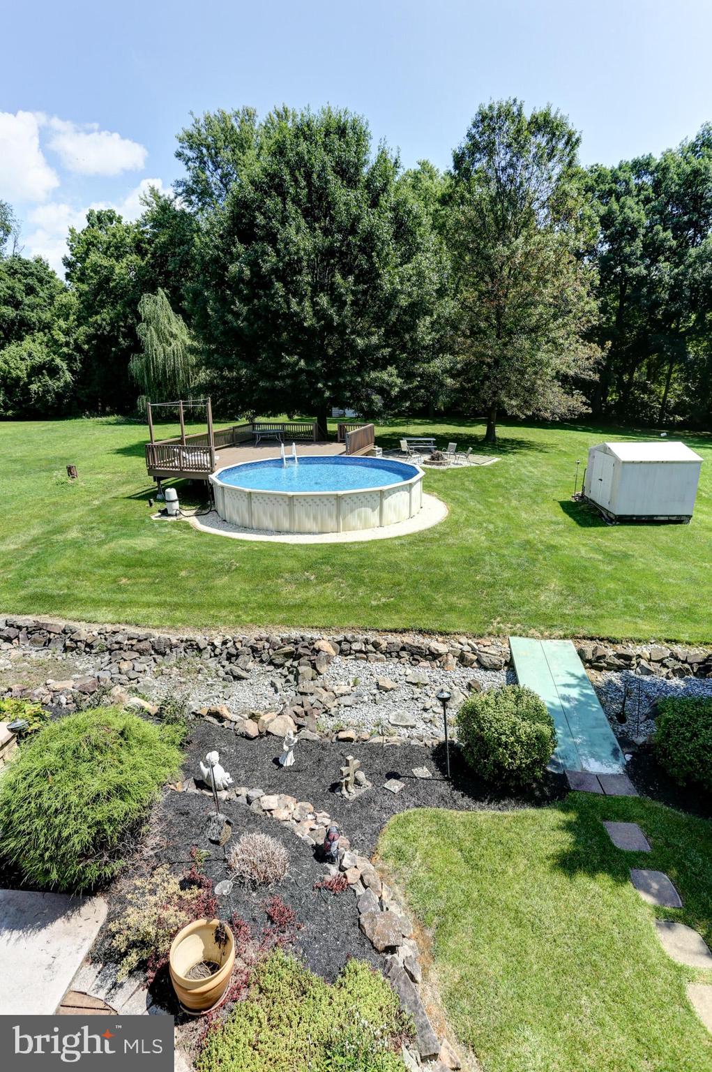 RIVERVIEW - Residential