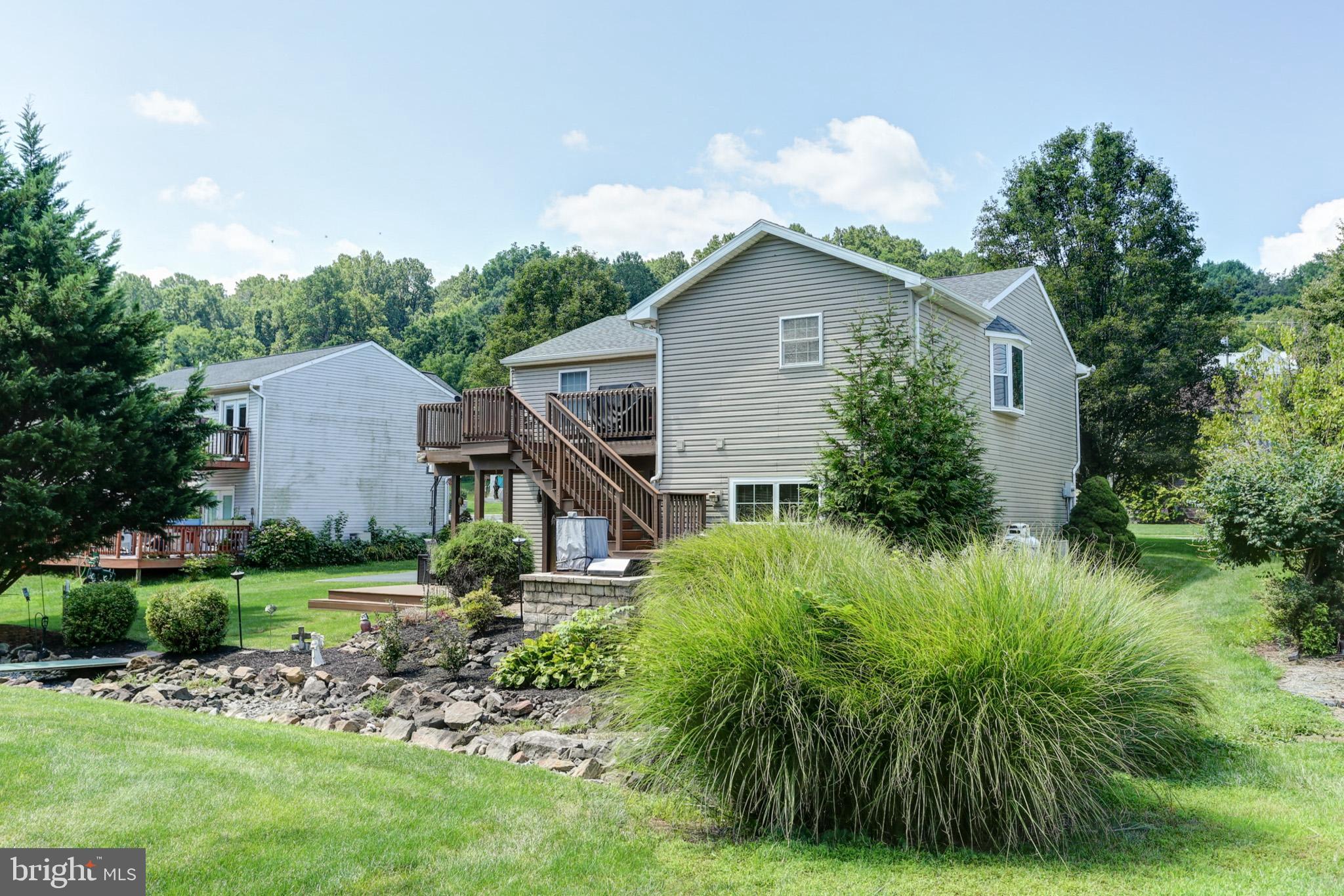 RIVERVIEW - Residential