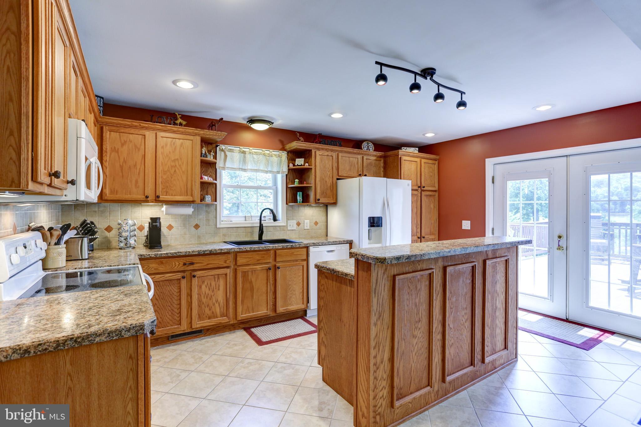 RIVERVIEW - Residential