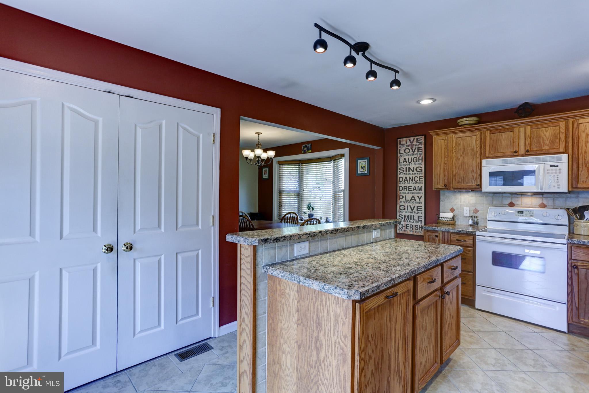 RIVERVIEW - Residential