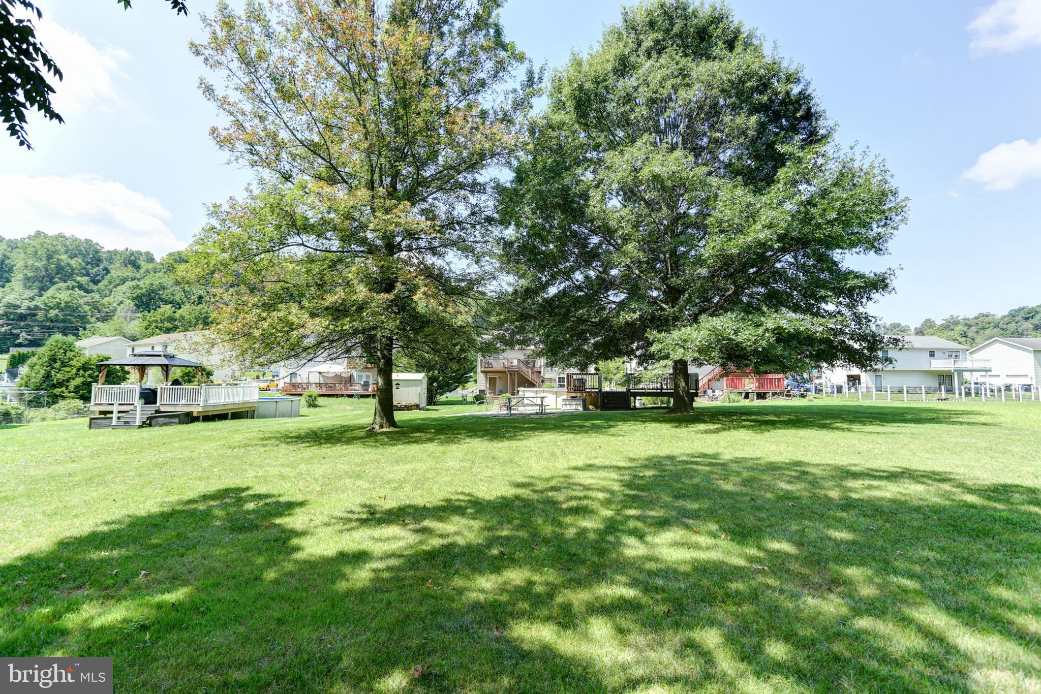 RIVERVIEW - Residential