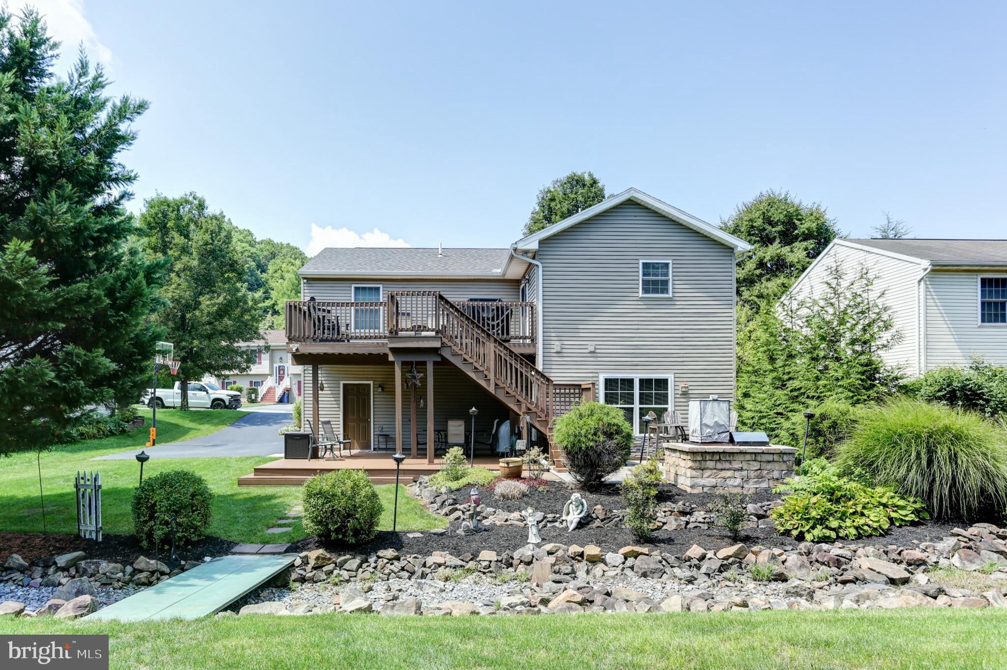 RIVERVIEW - Residential