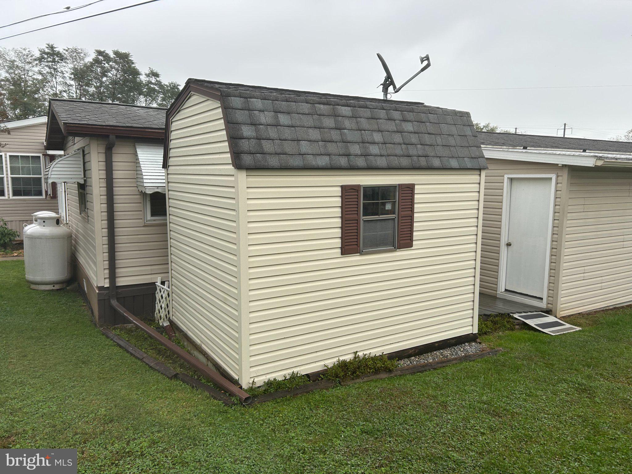 25 JERE ROAD