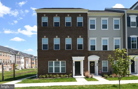 41 Green Dome Place, Gaithersburg, MD MLS: MDMC2180166