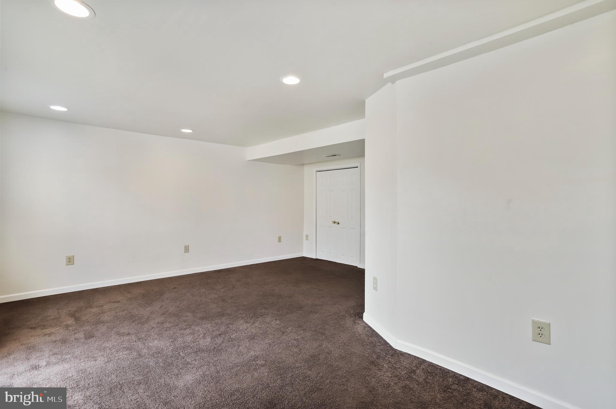 FAIRWAYS AT STONEBRIDGE - Residential