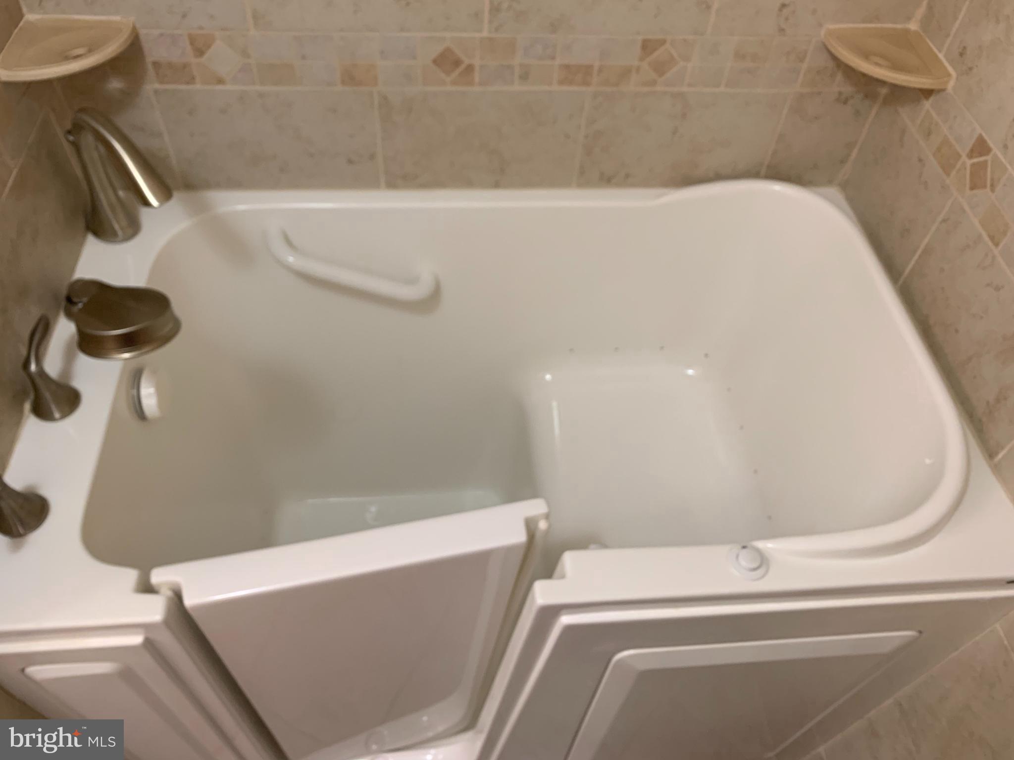 CALMES NECK ESTATES - Residential