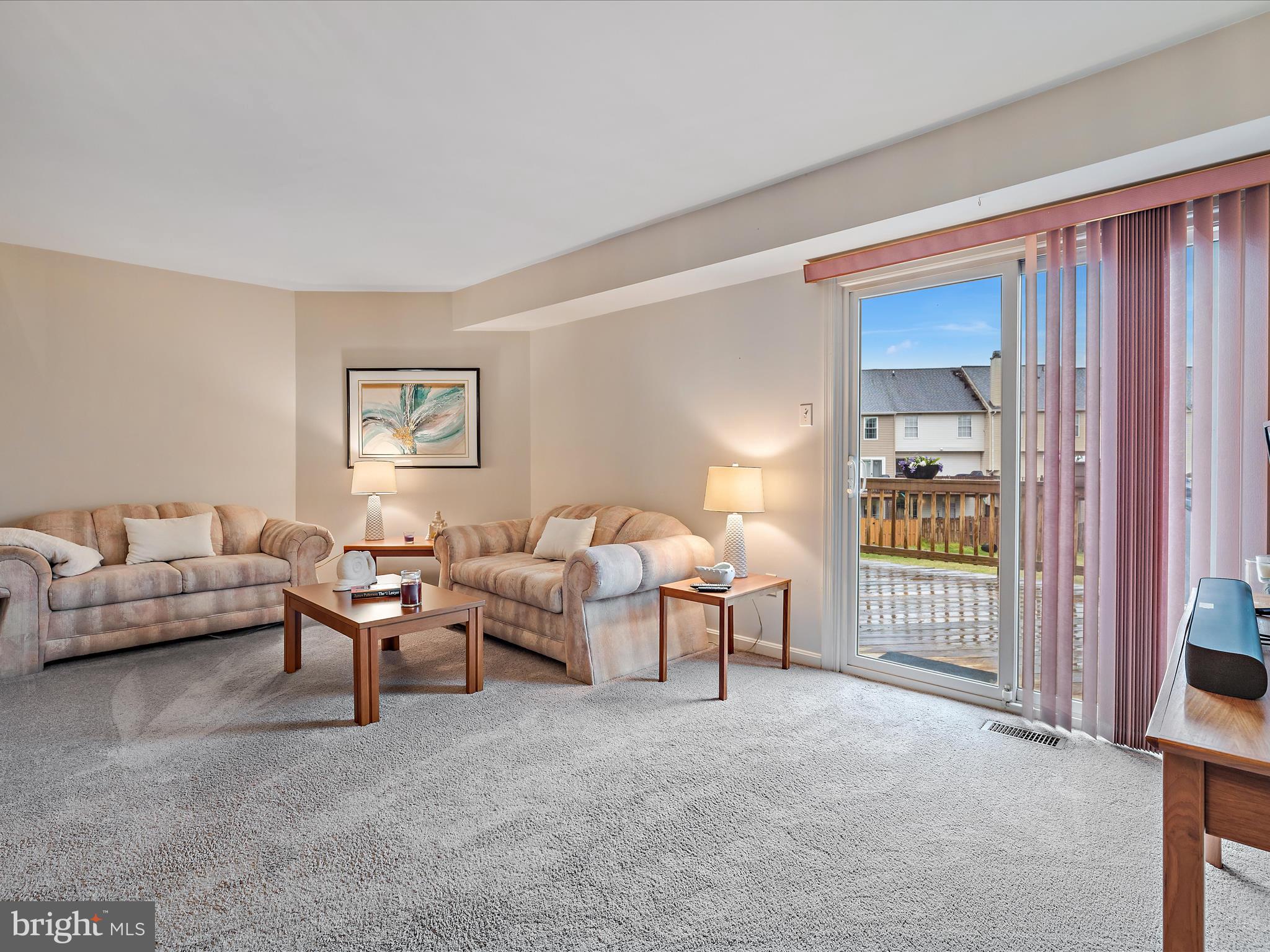 STONEY BEACH - Residential