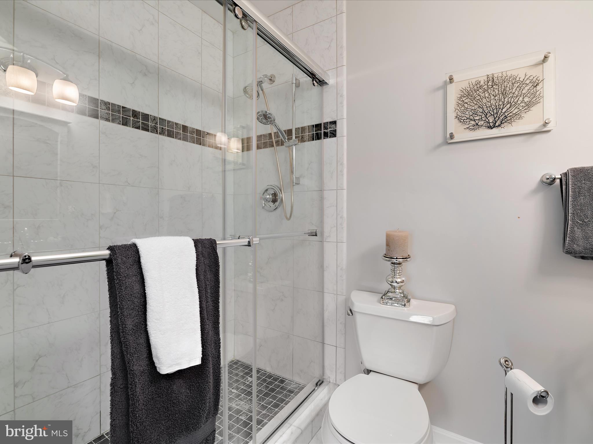 STONEY BEACH - Residential