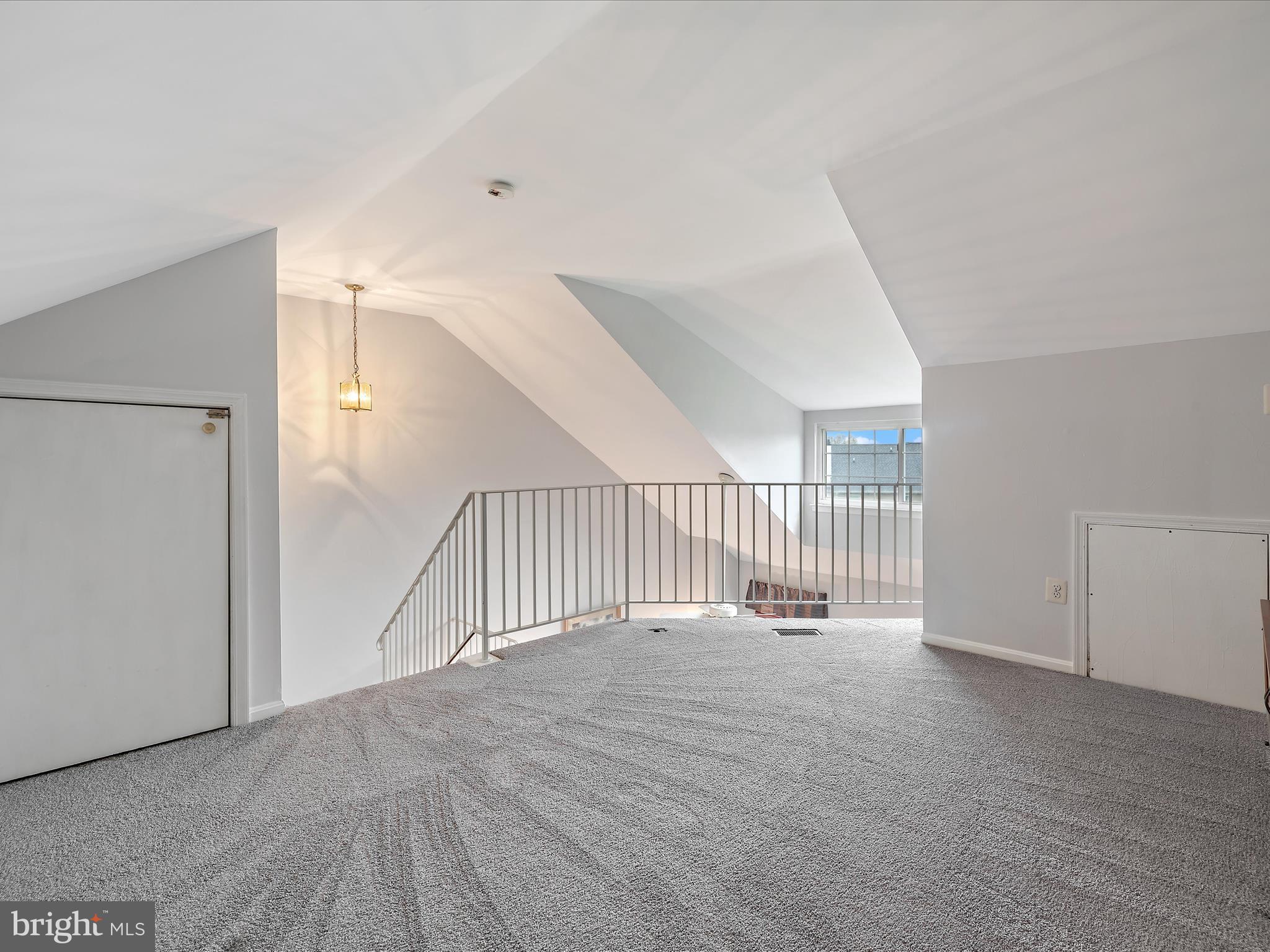 STONEY BEACH - Residential