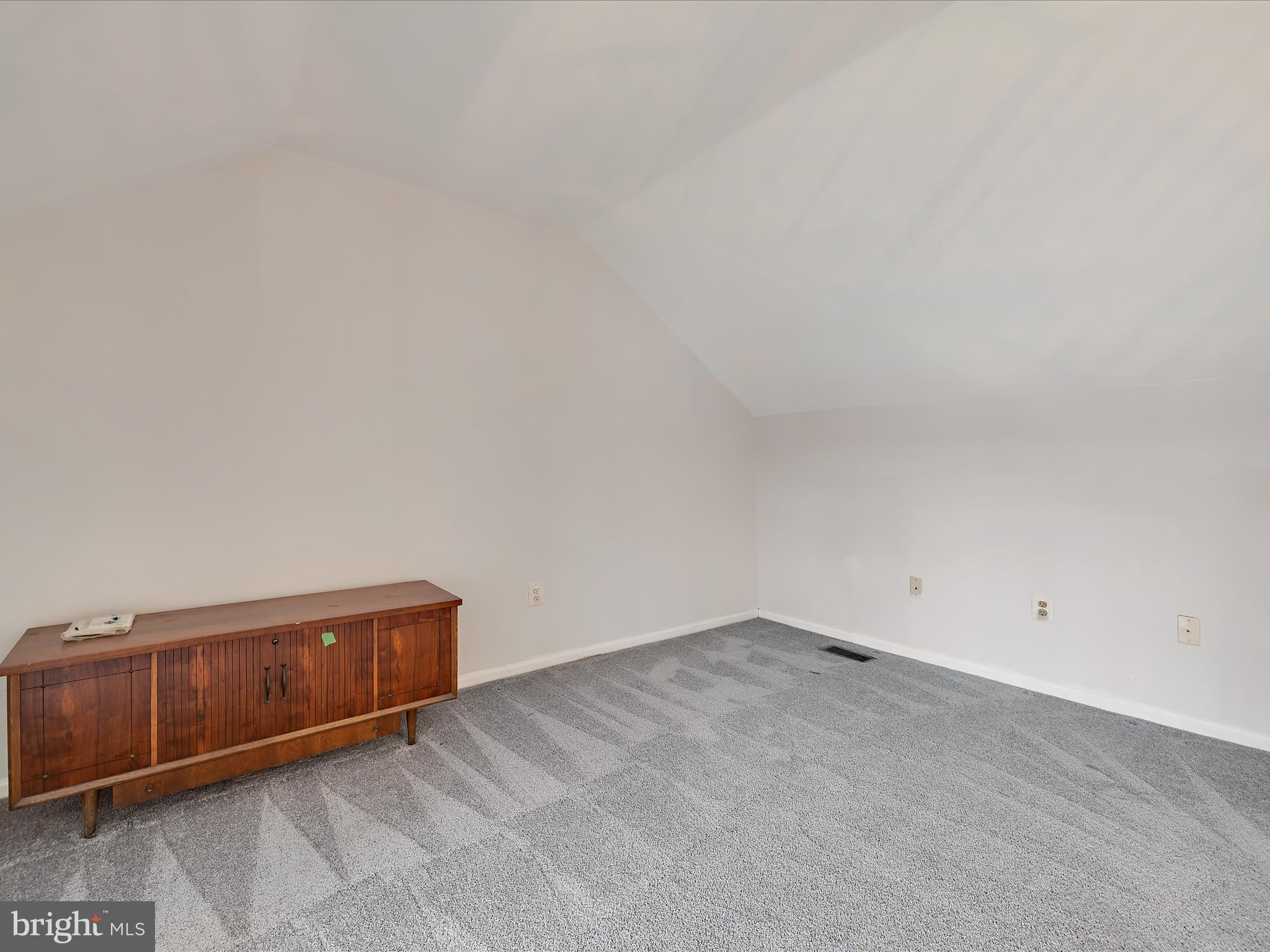 STONEY BEACH - Residential