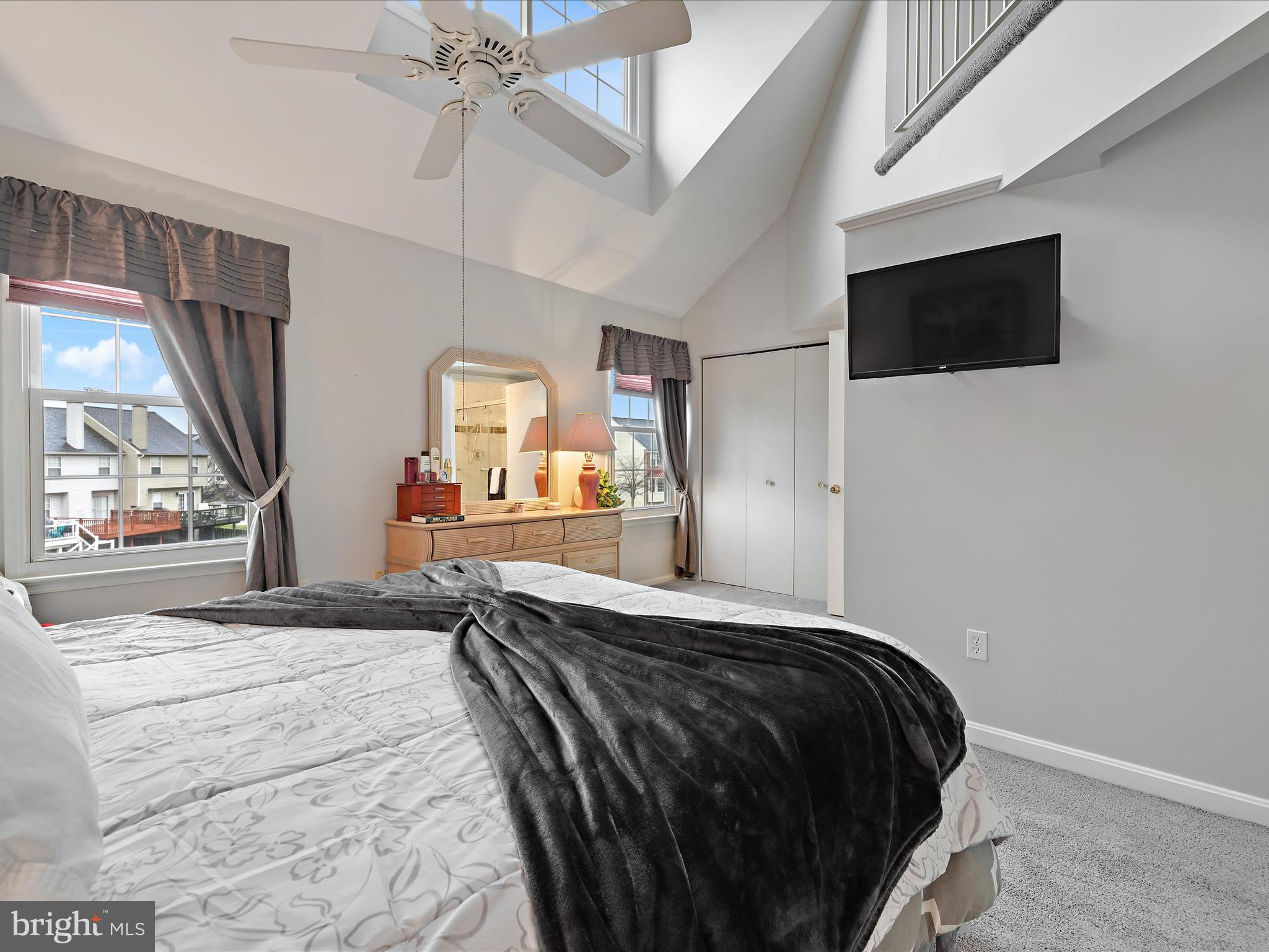 STONEY BEACH - Residential