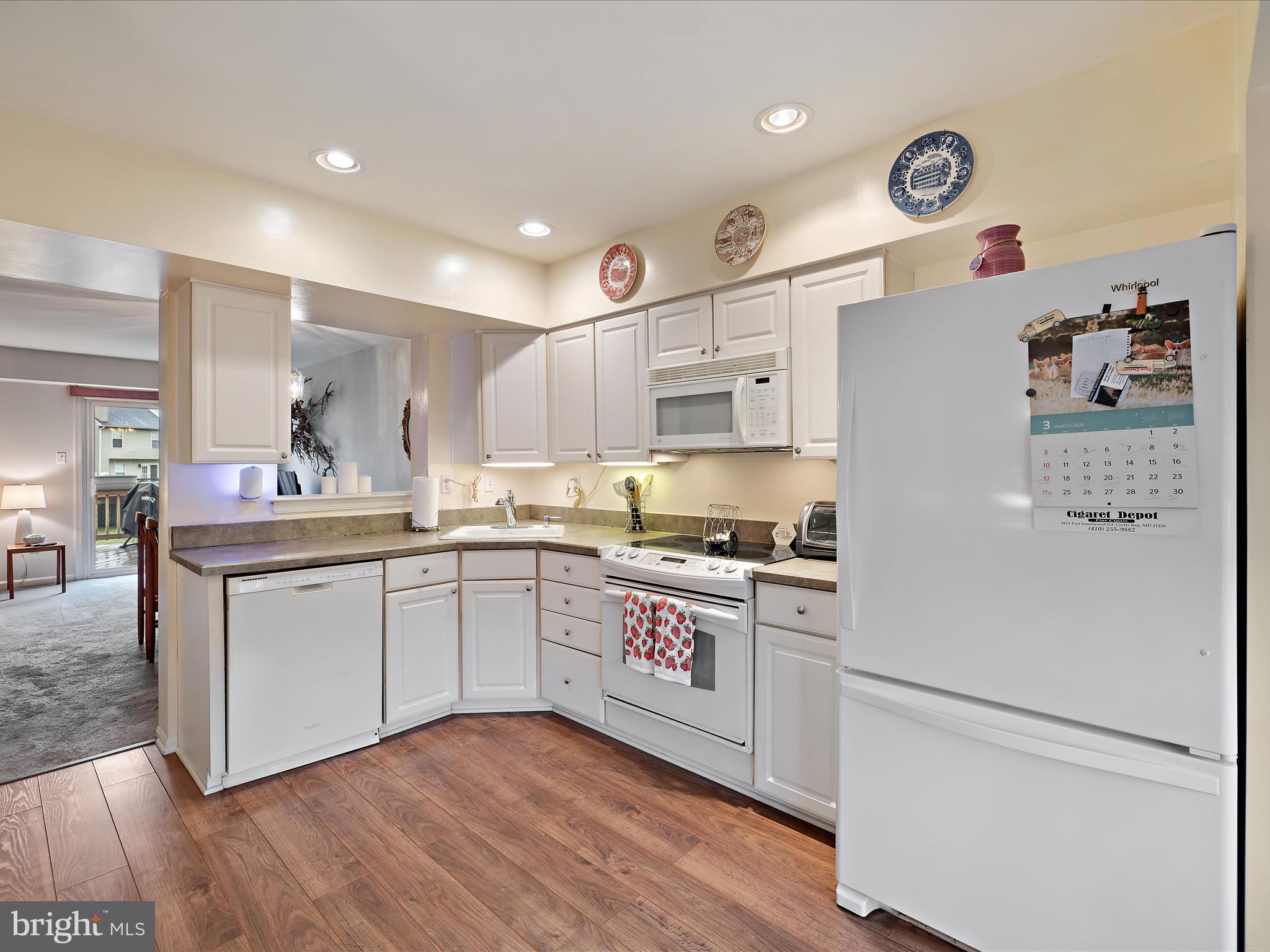 STONEY BEACH - Residential