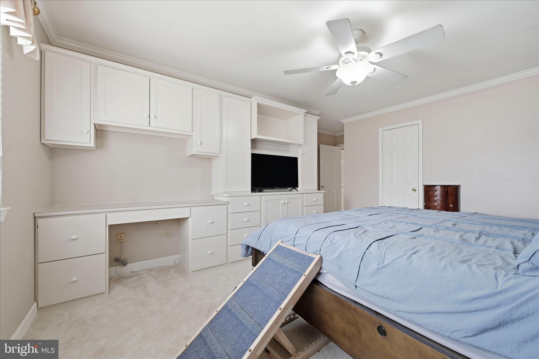 PINEBROOK - Residential